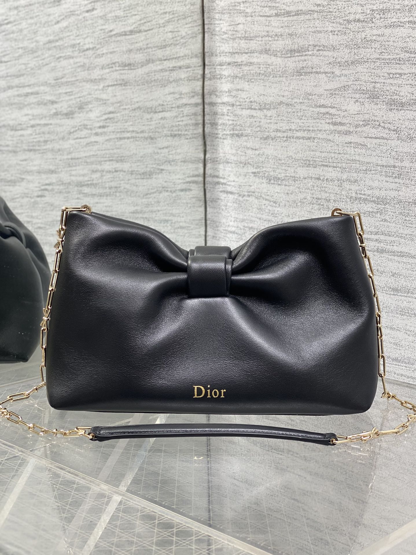 现货‼️🎀Dior-LAMBSKIN 2026春夏新款LAMBSKIN链条包，全新的包形，小牛皮革的质感