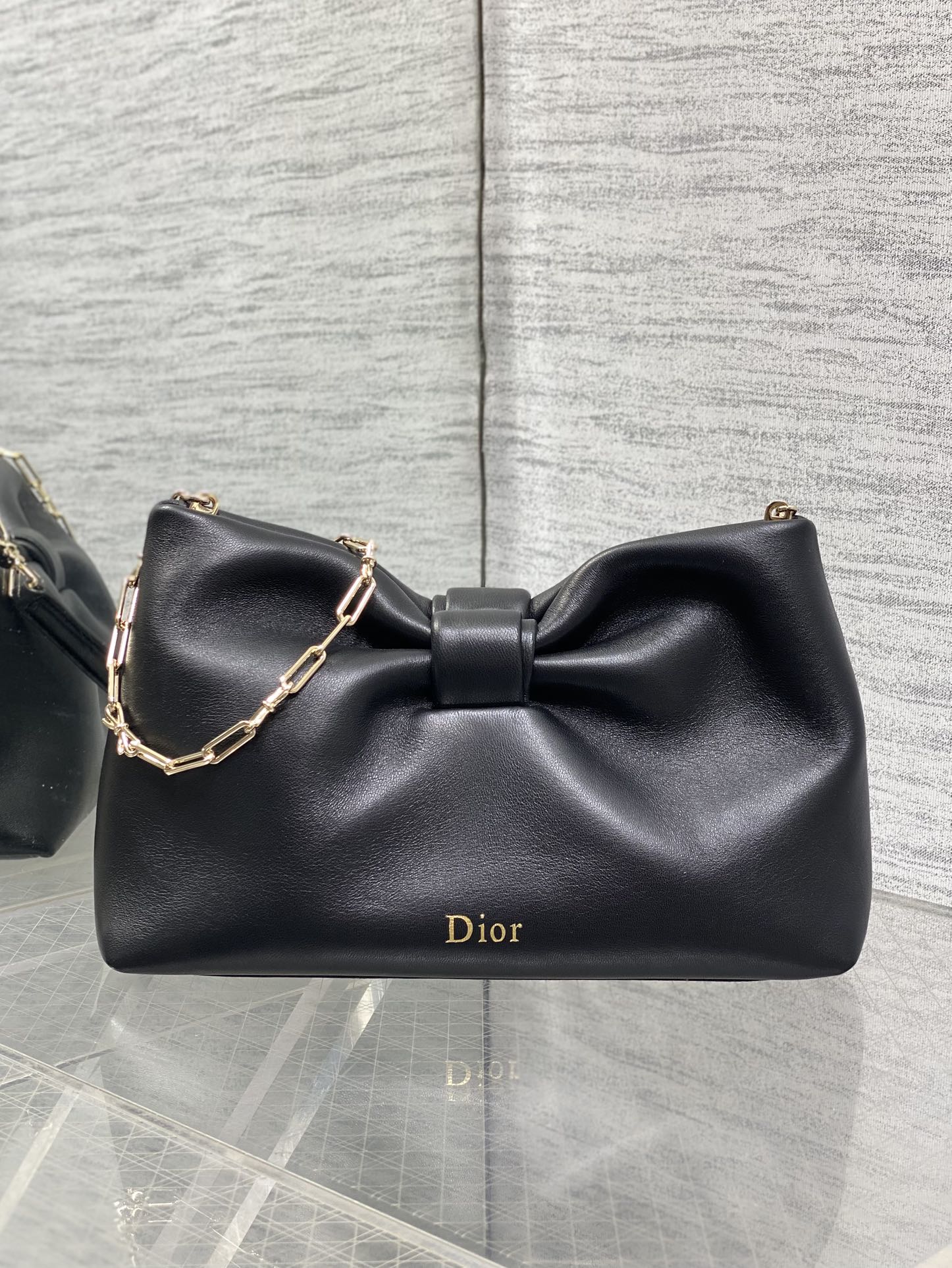 现货‼️🎀Dior-LAMBSKIN 2026春夏新款LAMBSKIN链条包，全新的包形，小牛皮革的质感