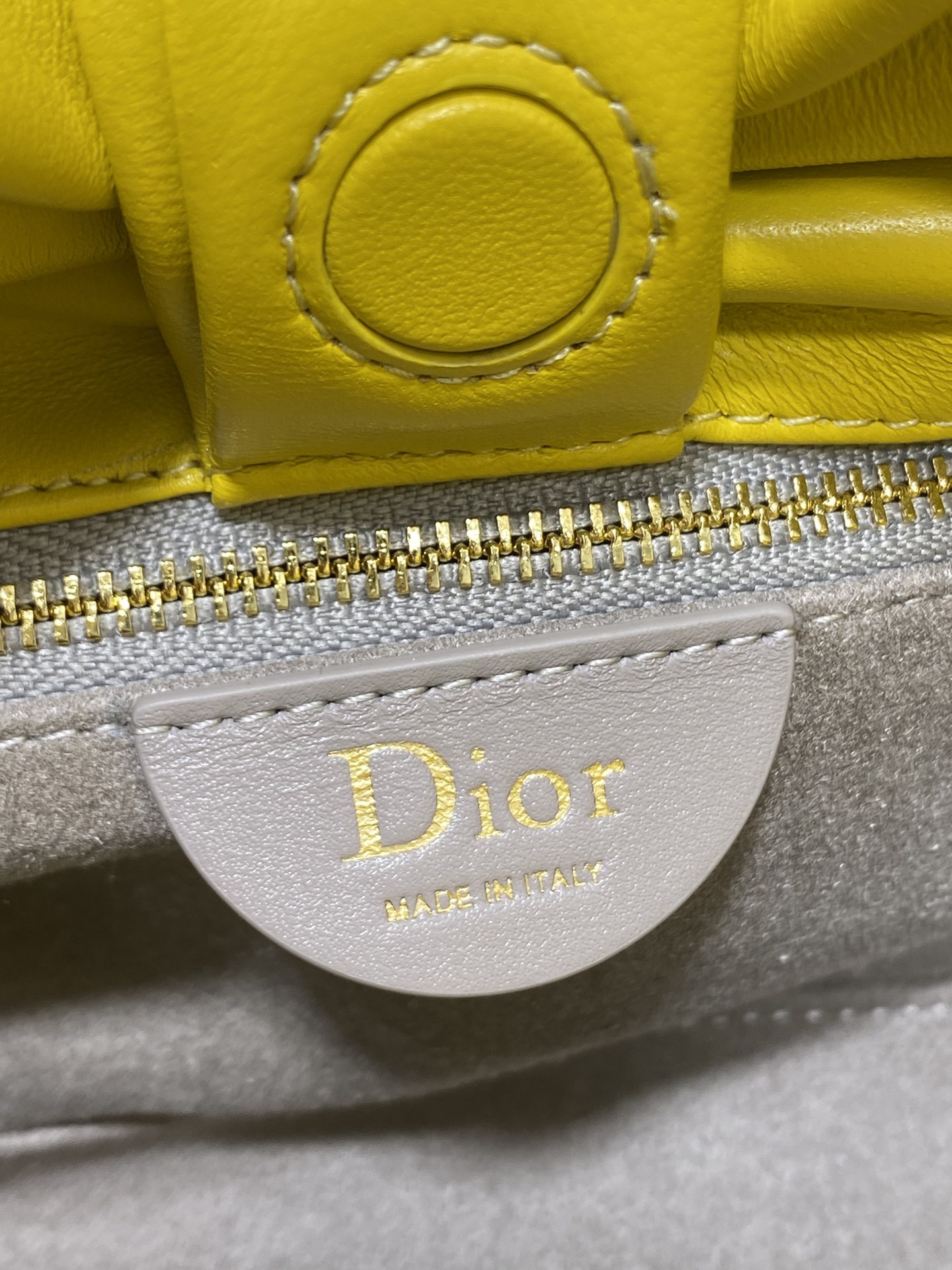 现货‼️🎀Dior-LAMBSKIN 2026春夏新款LAMBSKIN链条包，全新的包形，小牛皮革的质感