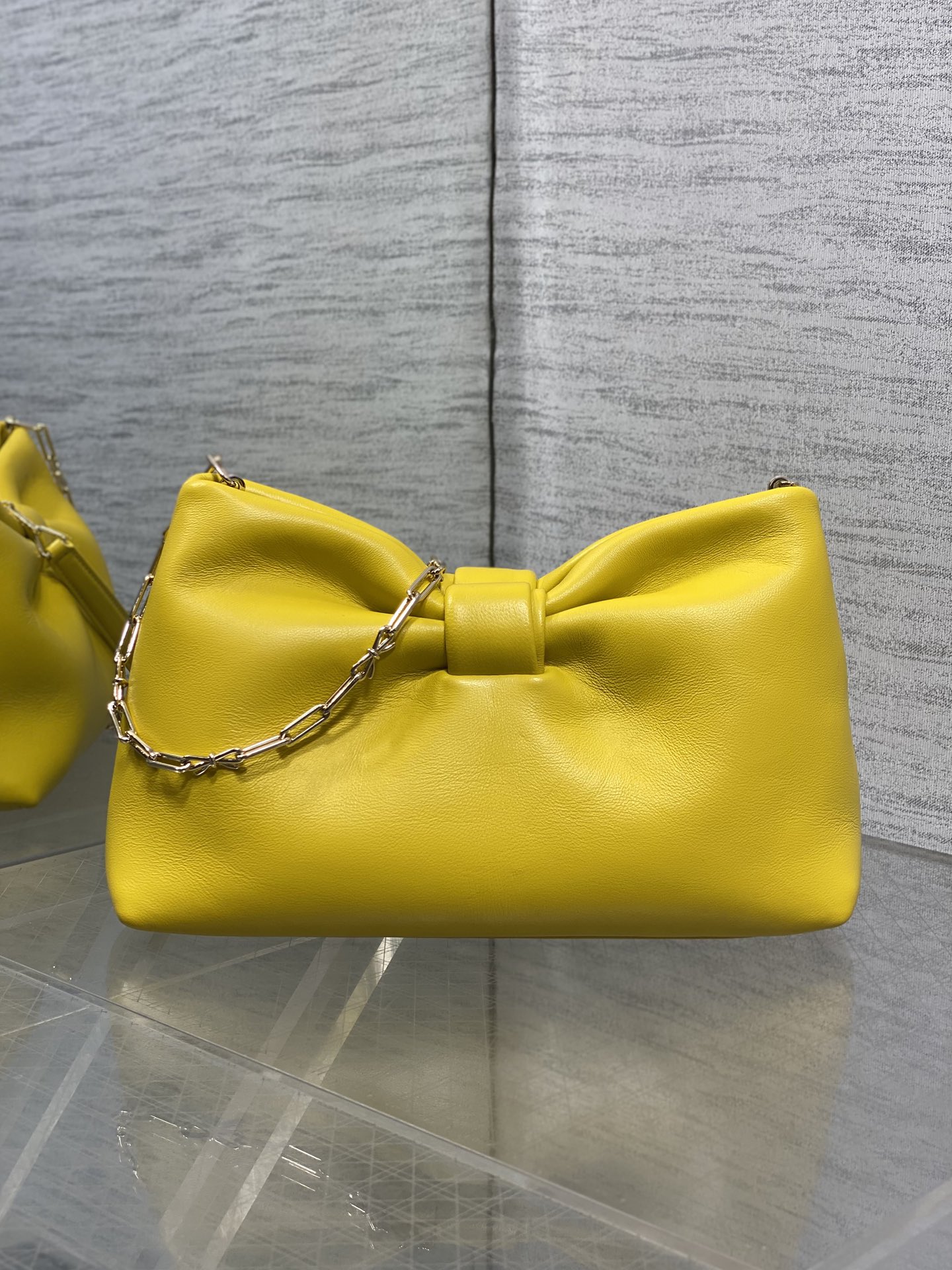 现货‼️🎀Dior-LAMBSKIN 2026春夏新款LAMBSKIN链条包，全新的包形，小牛皮革的质感