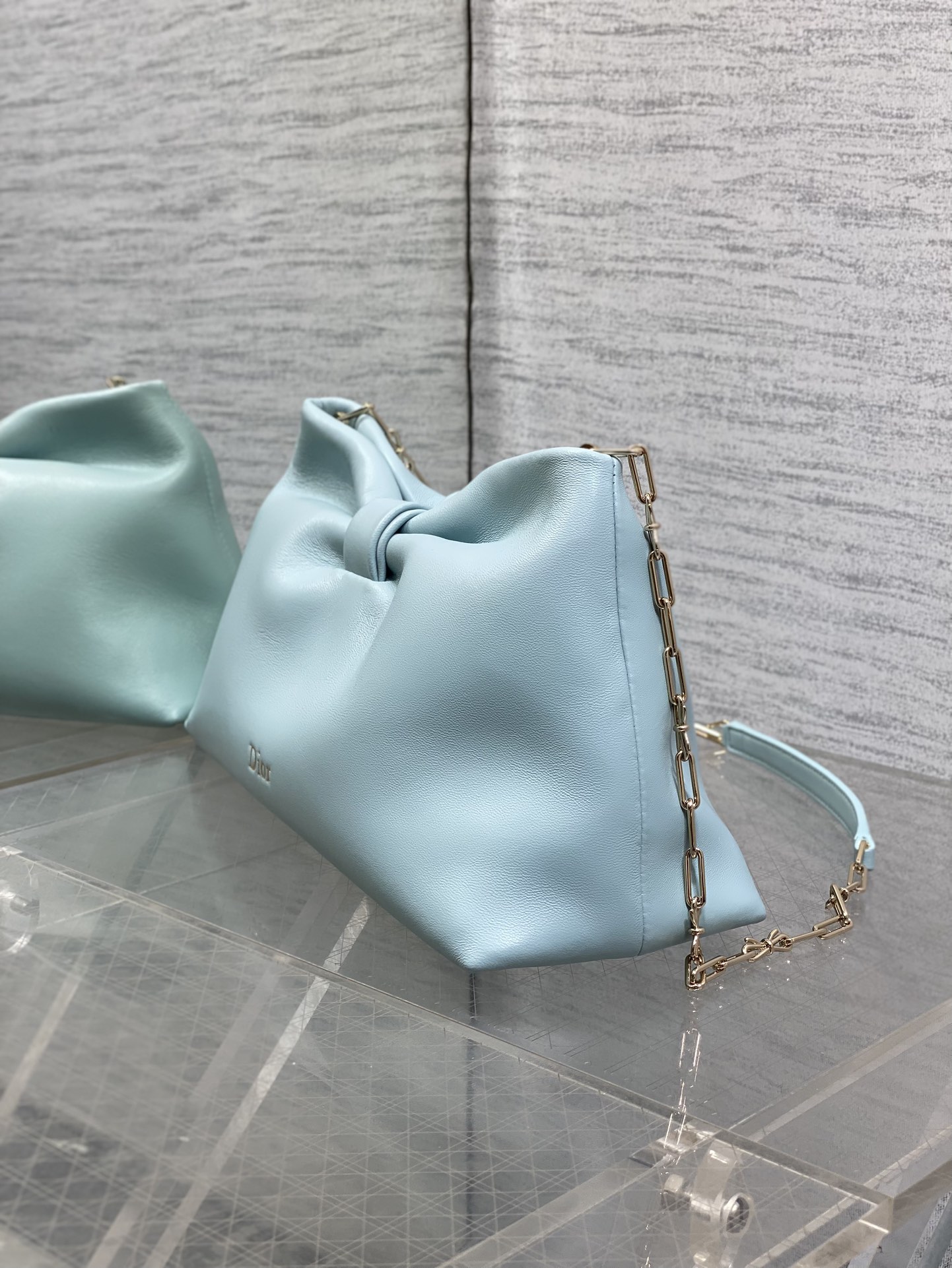 现货‼️🎀Dior-LAMBSKIN 2026春夏新款LAMBSKIN链条包，全新的包形，小牛皮革的质感