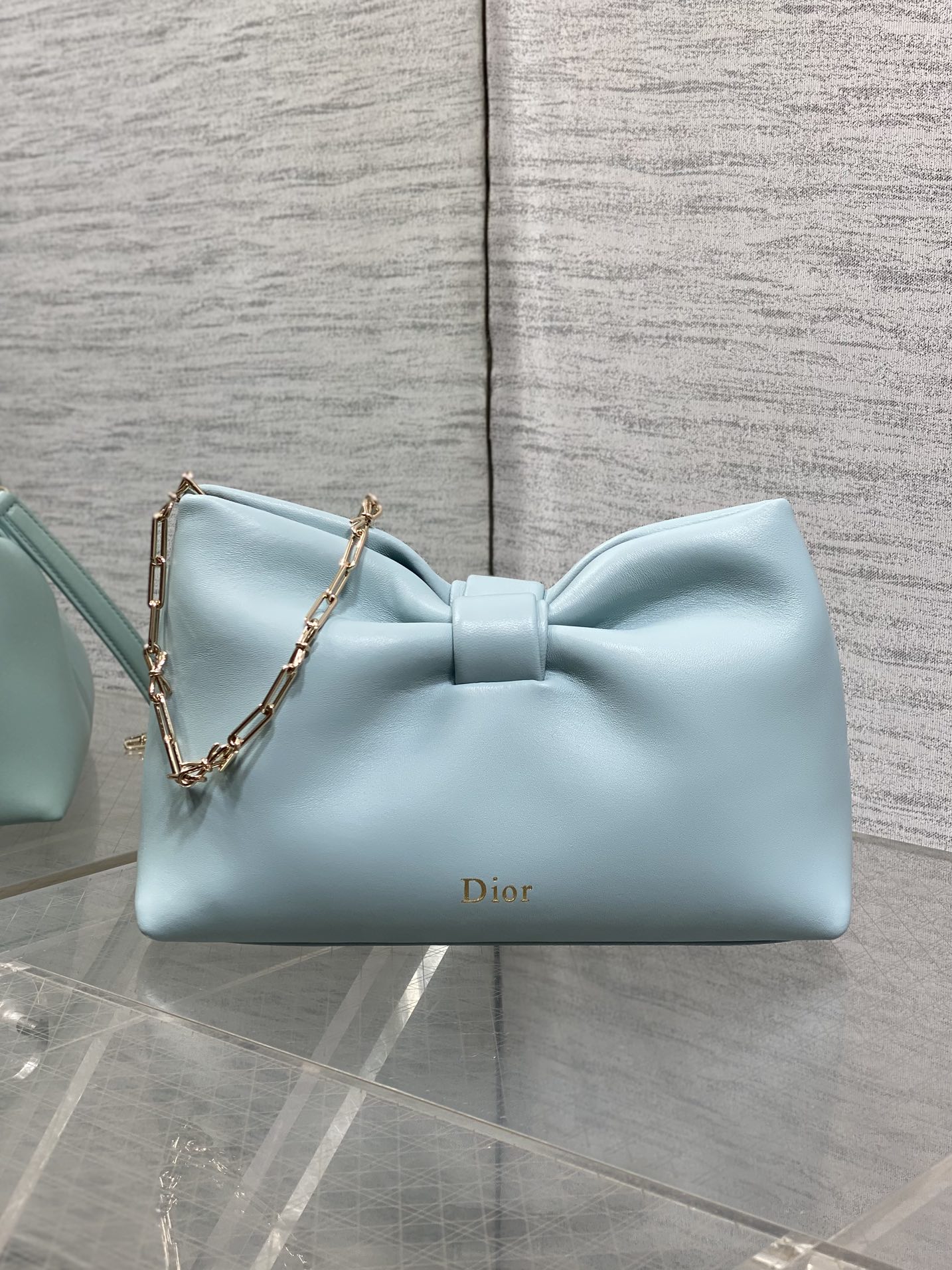 现货‼️🎀Dior-LAMBSKIN 2026春夏新款LAMBSKIN链条包，全新的包形，小牛皮革的质感