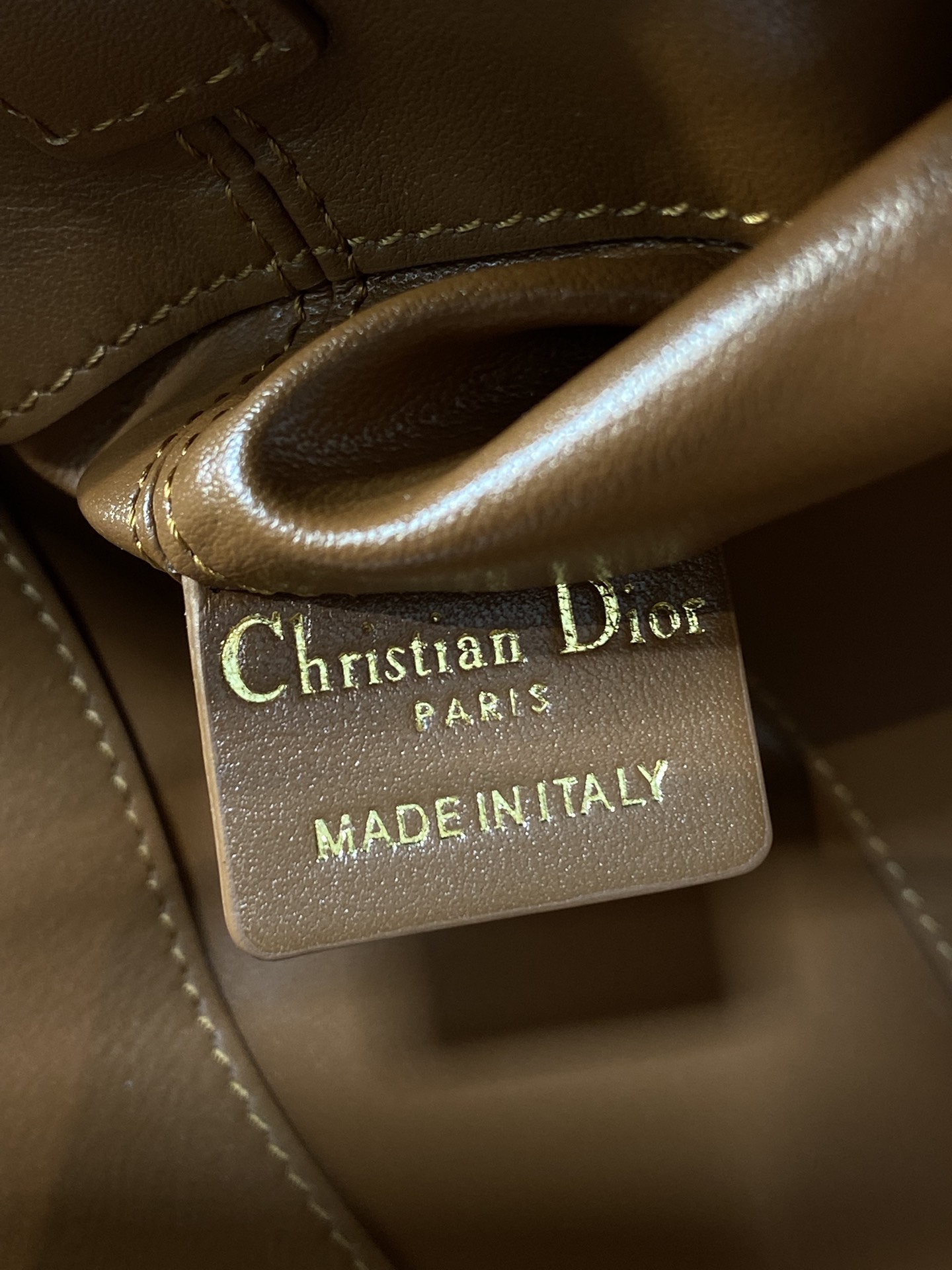 小号现货‼️Toujours系列秋冬最新绒面皮系列，有点太美了，高颜值大包包，颜色非常清新，让人眼前一亮