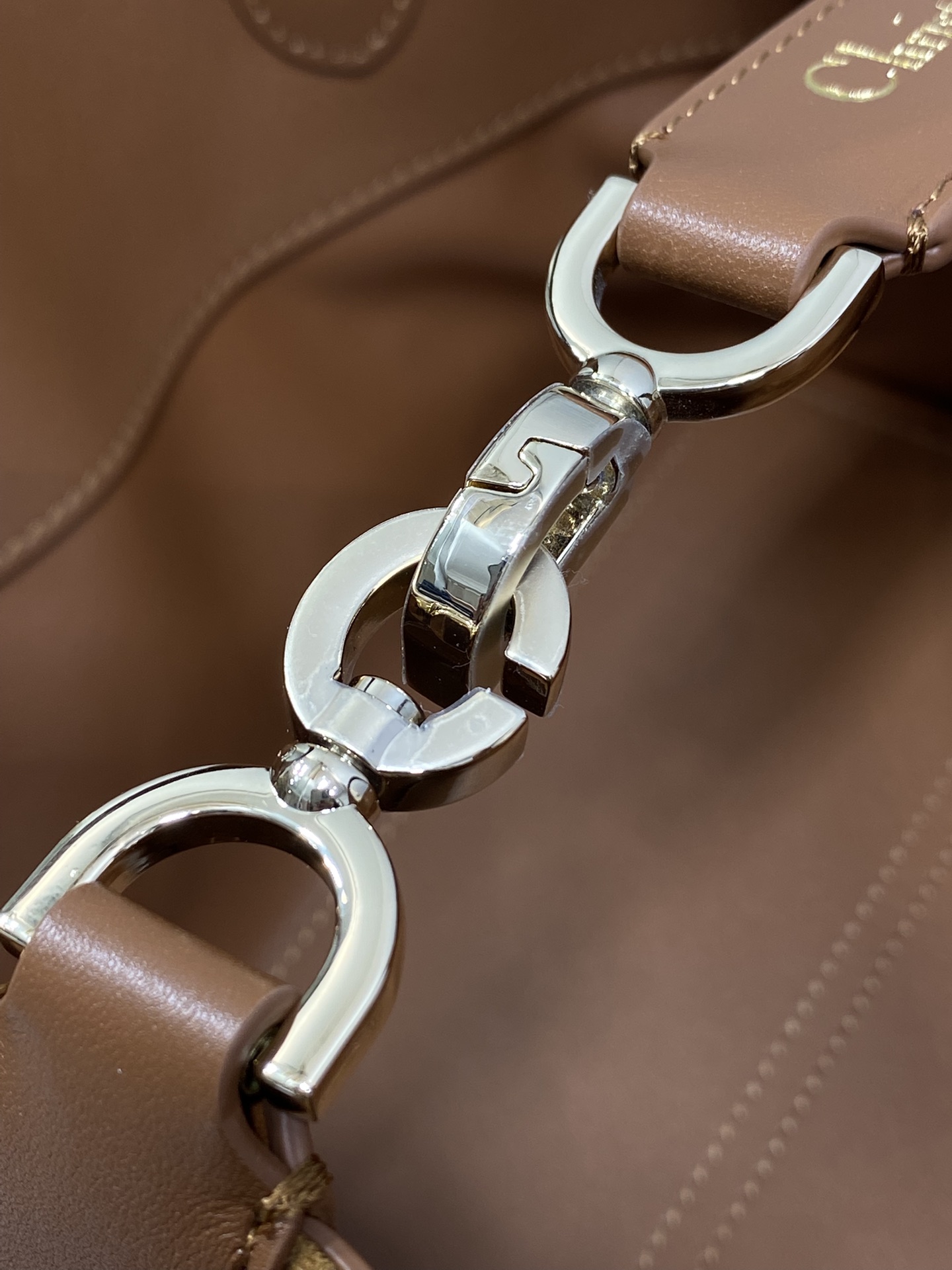 小号现货‼️Toujours系列秋冬最新绒面皮系列，有点太美了，高颜值大包包，颜色非常清新，让人眼前一亮