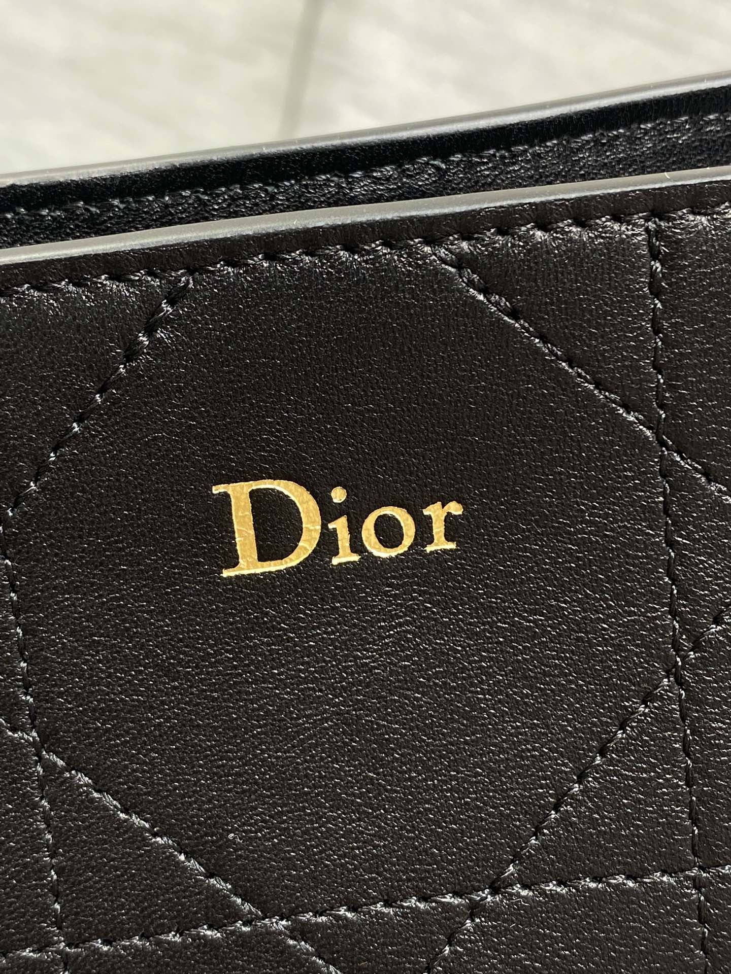 现货‼️Dior 2026 Trianon新款Hobo链条包，黑色菱格纹皮革+金属链条肩带，优雅又实用！