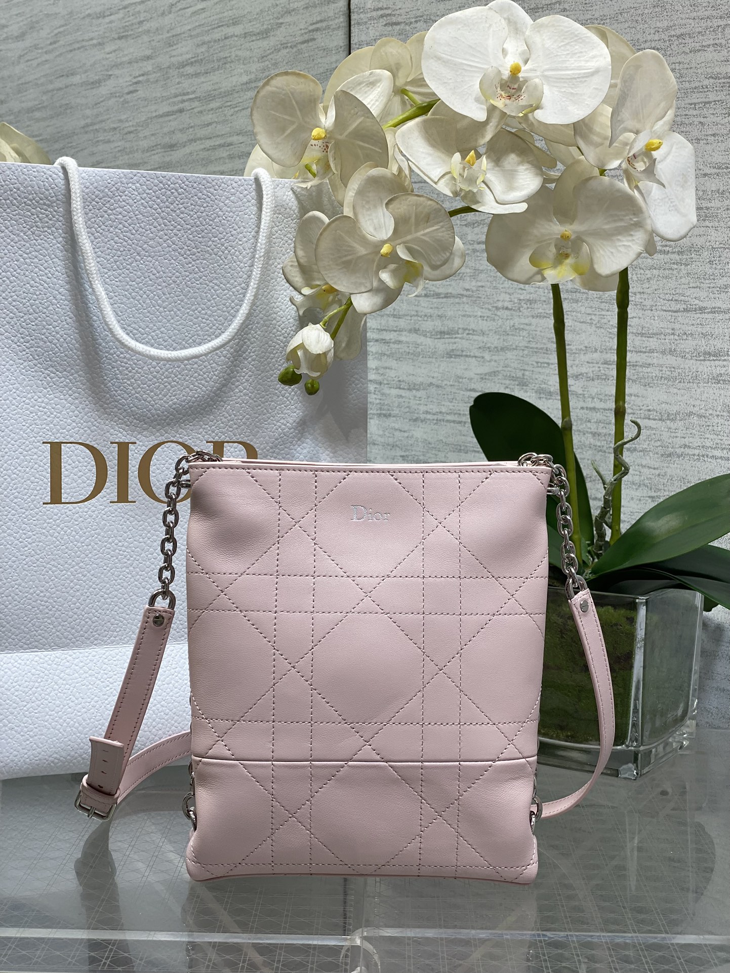 𝐃𝐢𝐨𝐫 𝐓𝐫𝐢𝐚𝐧𝐨𝐧 nuevo bolso de cadena