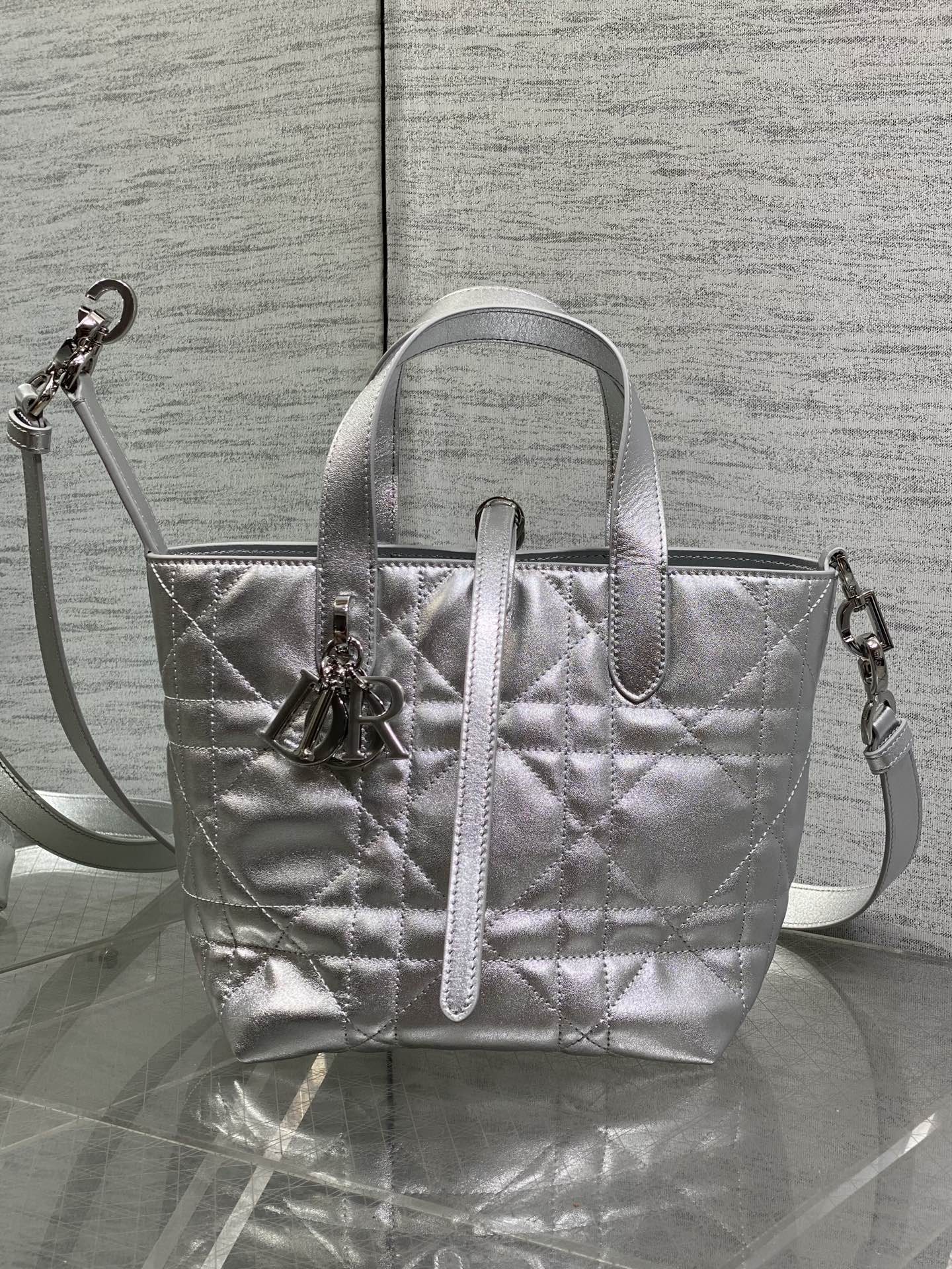 现货‼️Toujours小土著竖版小号春夏限定色金属银系列美到心巴上，属于完全治愈的色系自带温柔，浪漫，