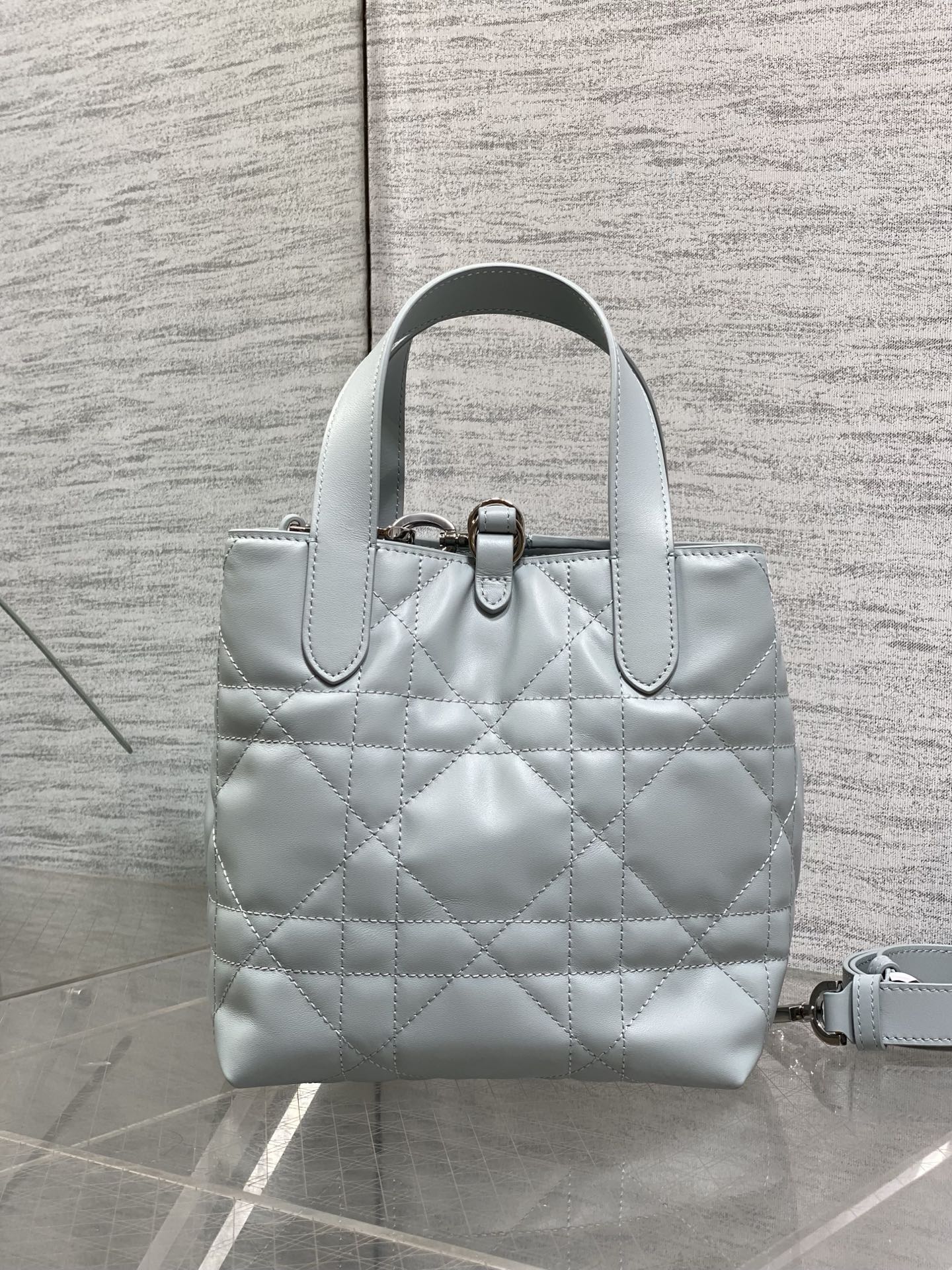 现货‼️Toujours小土著竖版小号春夏限定色湖水蓝色系列美到心巴上，属于完全治愈的色系自带温柔，浪漫