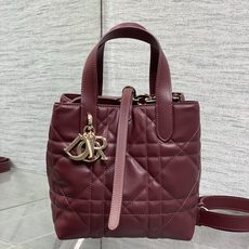 现货‼️Toujours小土著竖版小号春夏限定色酒红色系列美到心巴上,属于完全治愈的色系自带温柔,浪漫, 现货‼️Toujours小土著竖版小号春夏限定色酒红色系列美到心巴上,属于完全治愈的色系自带温柔,浪漫,