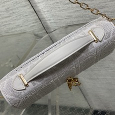 现货‼️Miss Dior最新限量手工珠子micro系列,一只什么都装不下,只能装下可爱的小包包😘,皮面 现货‼️Miss Dior最新限量手工珠子micro系列,一只什么都装不下,只能装下可爱的小包包😘,皮面
