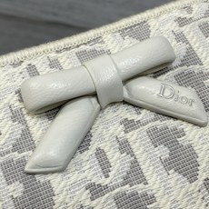 现货‼️Dior2026早春系列Oblique蝴蝶结链条包,经典 Oblique白灰帆布+白色皮革蝴蝶结 现货‼️Dior2026早春系列Oblique蝴蝶结链条包,经典 Oblique白灰帆布+白色皮革蝴蝶结