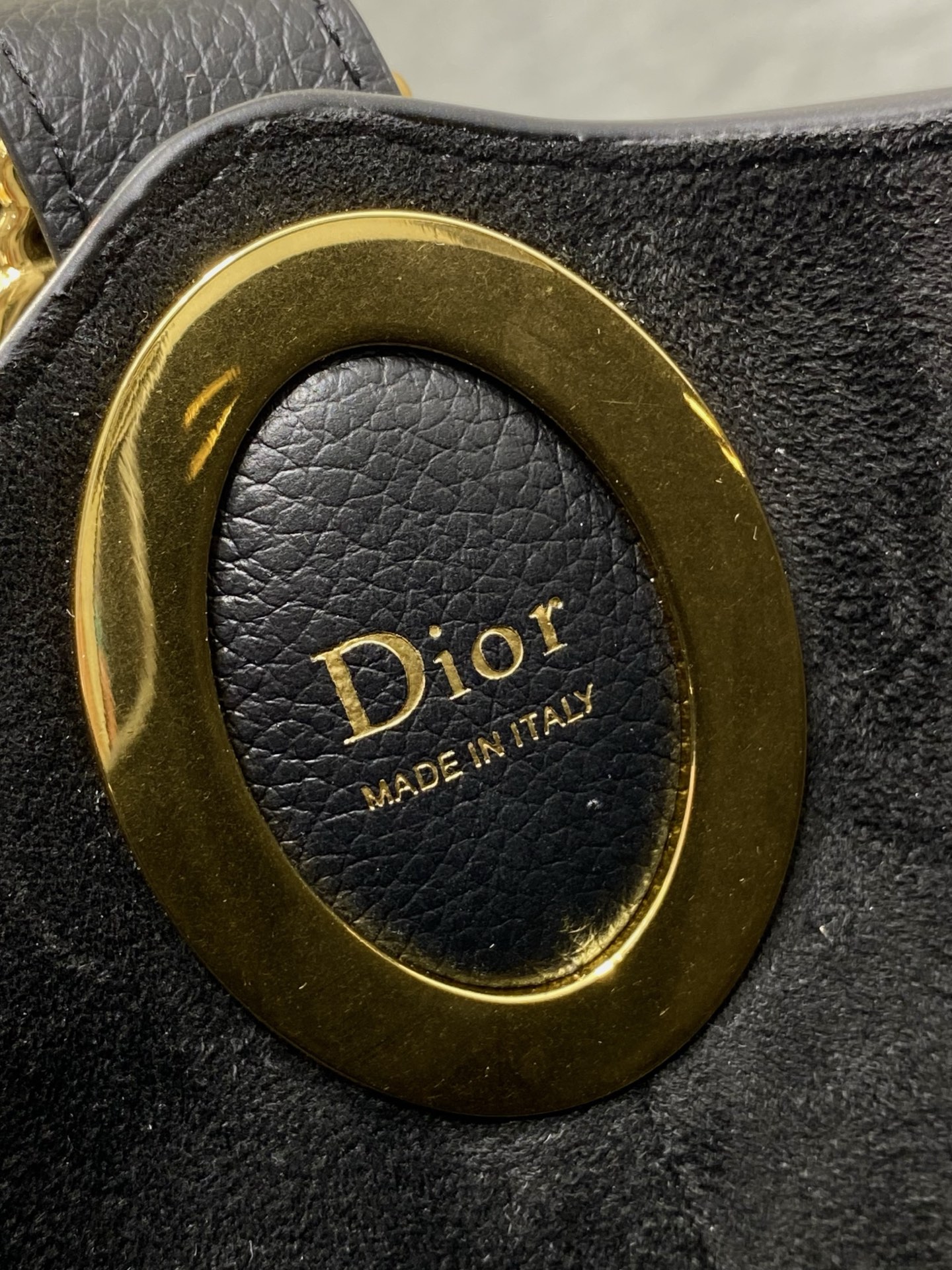 黑色现货‼️Dior Medaillon大号水桶包春夏新款柔软的颗粒面牛皮革,超级有质感简洁又大气的包形 黑色现货‼️Dior Medaillon大号水桶包春夏新款柔软的颗粒面牛皮革,超级有质感简洁又大气的包形