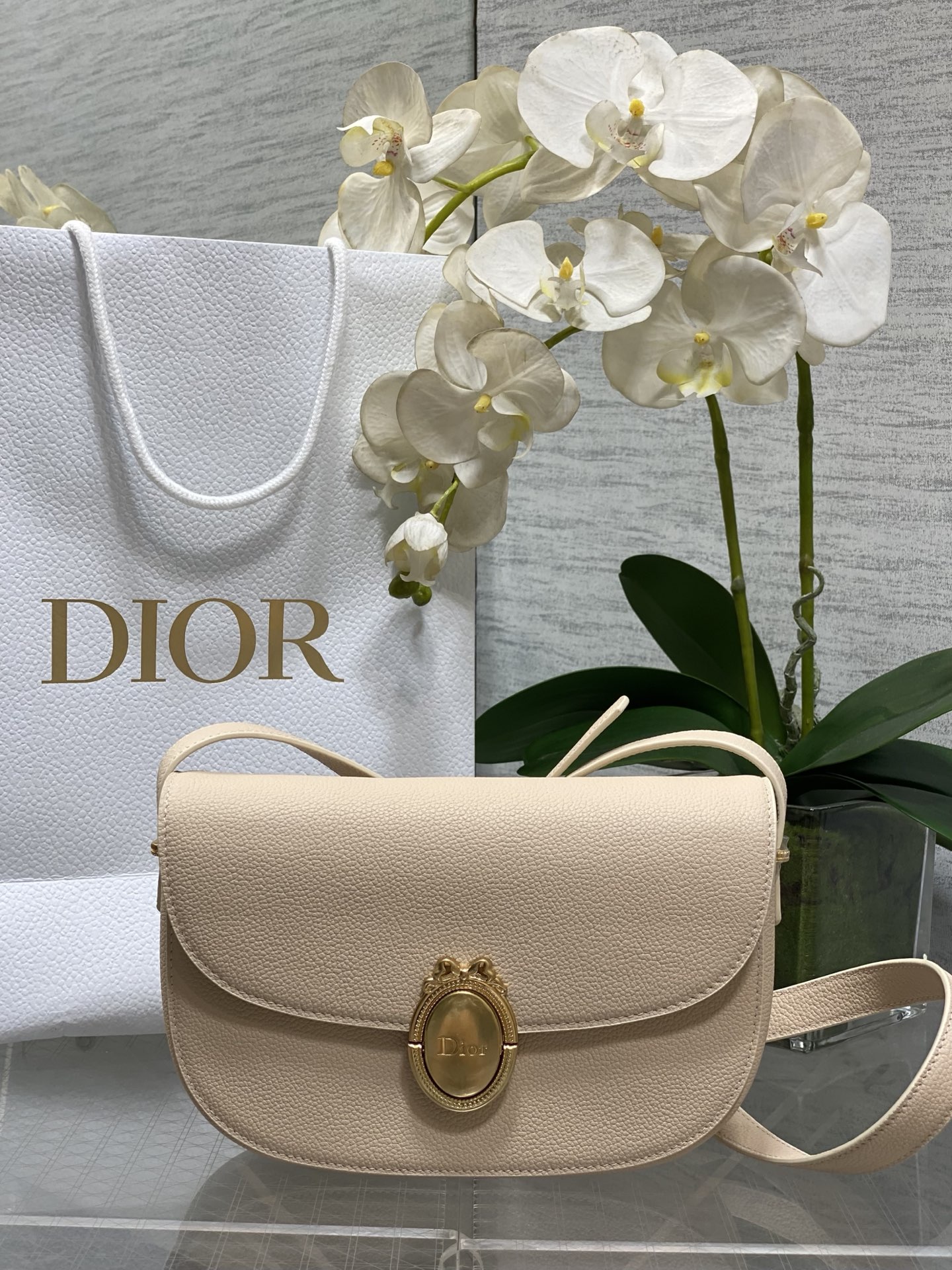 Alaïa Classic Handcrafted Luxury Leather Shoulder Bag Ref.5ABCCCBE