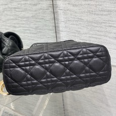 现货‼️Dior2026秋冬系列-「黑色羊皮」JonathanAnderson本季的配饰和细节设计融入了 现货‼️Dior2026秋冬系列-「黑色羊皮」JonathanAnderson本季的配饰和细节设计融入了