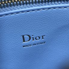 小号现货‼️Dior2026最新蝴蝶结手提包,把“蝴蝶结”焊在系列里.蝴蝶结也不再是小女生的甜腻感,新设 小号现货‼️Dior2026最新蝴蝶结手提包,把“蝴蝶结”焊在系列里.蝴蝶结也不再是小女生的甜腻感,新设