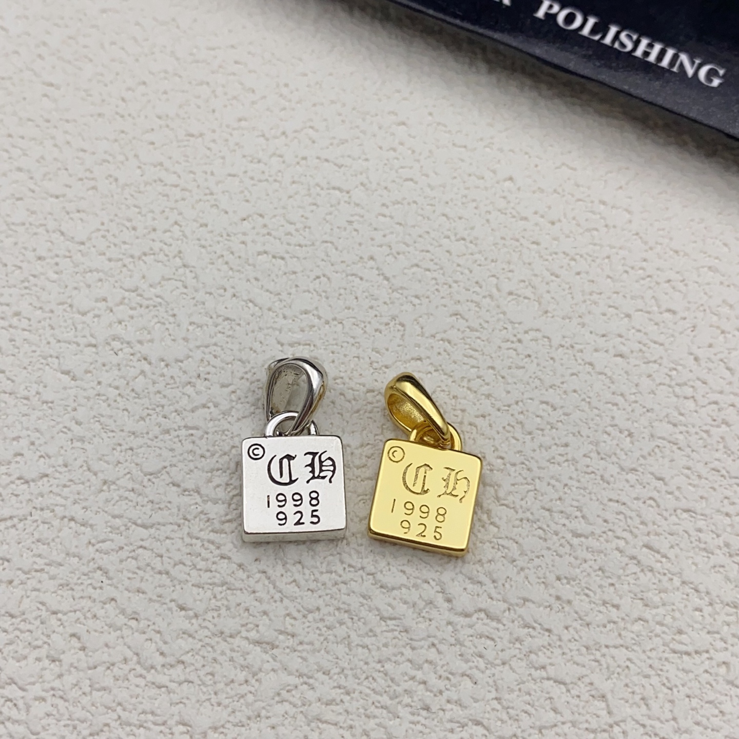 ¥108 克罗心吊坠