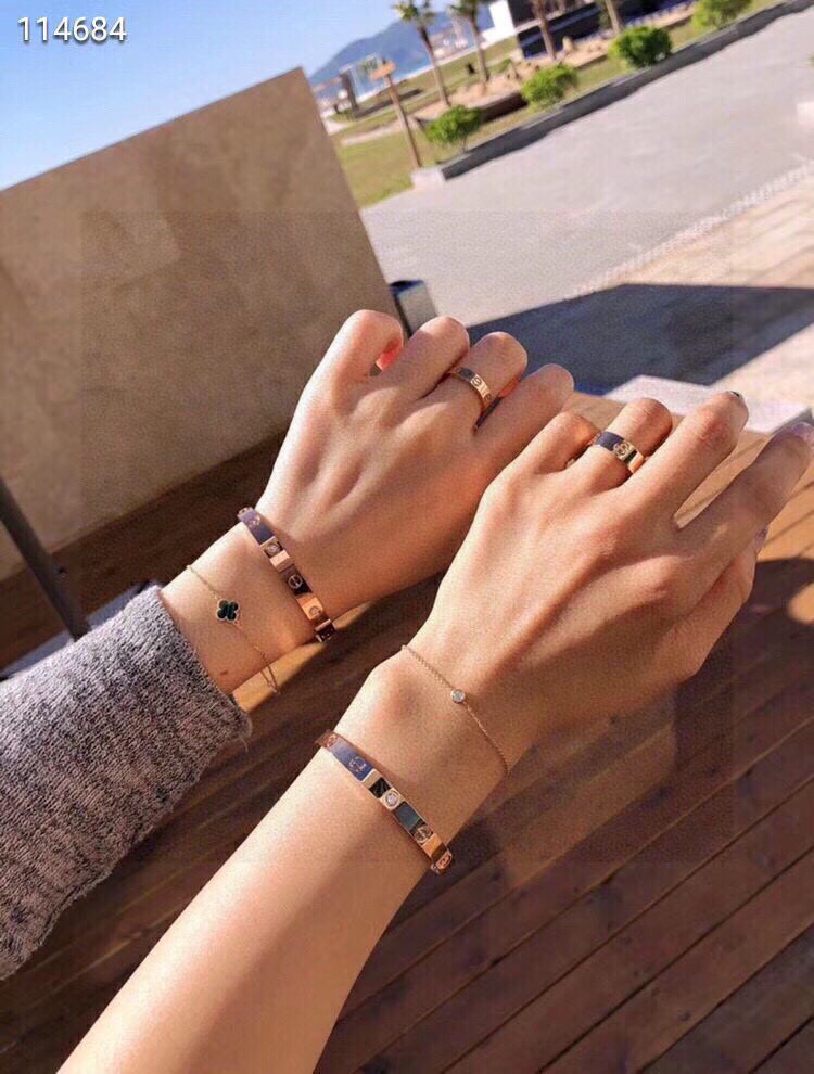 Cartier Bracelet 08302
