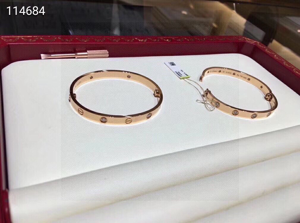 Alternative view of Cartier Bracelet 08302