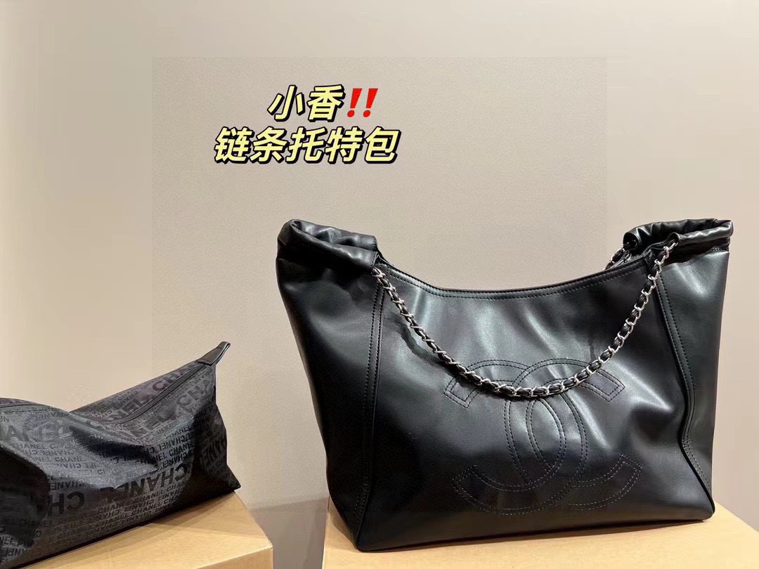 Alternative view of Chanel Tote Bag 04061
