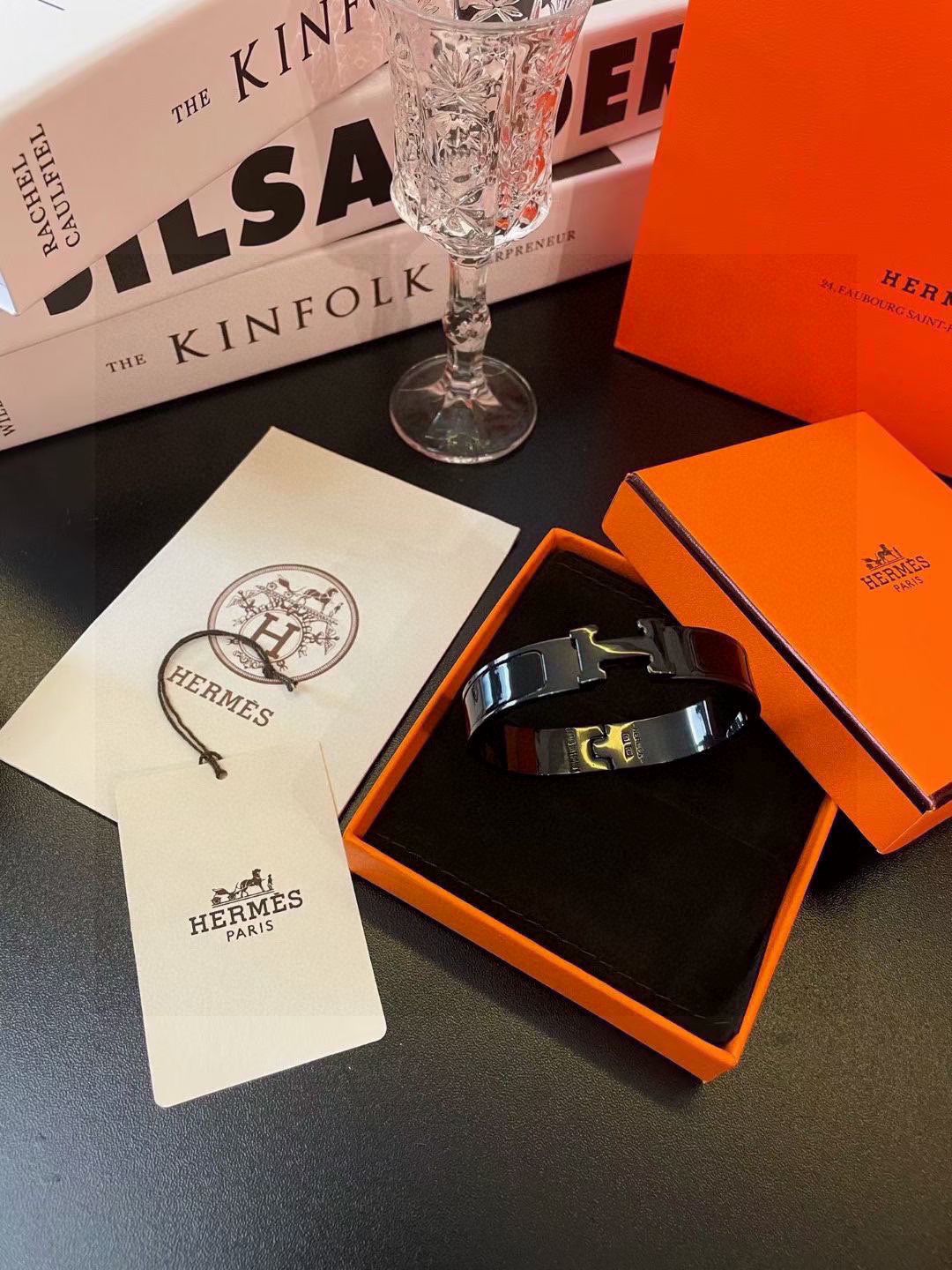 Alternative view of Hermes Bracelet 04059