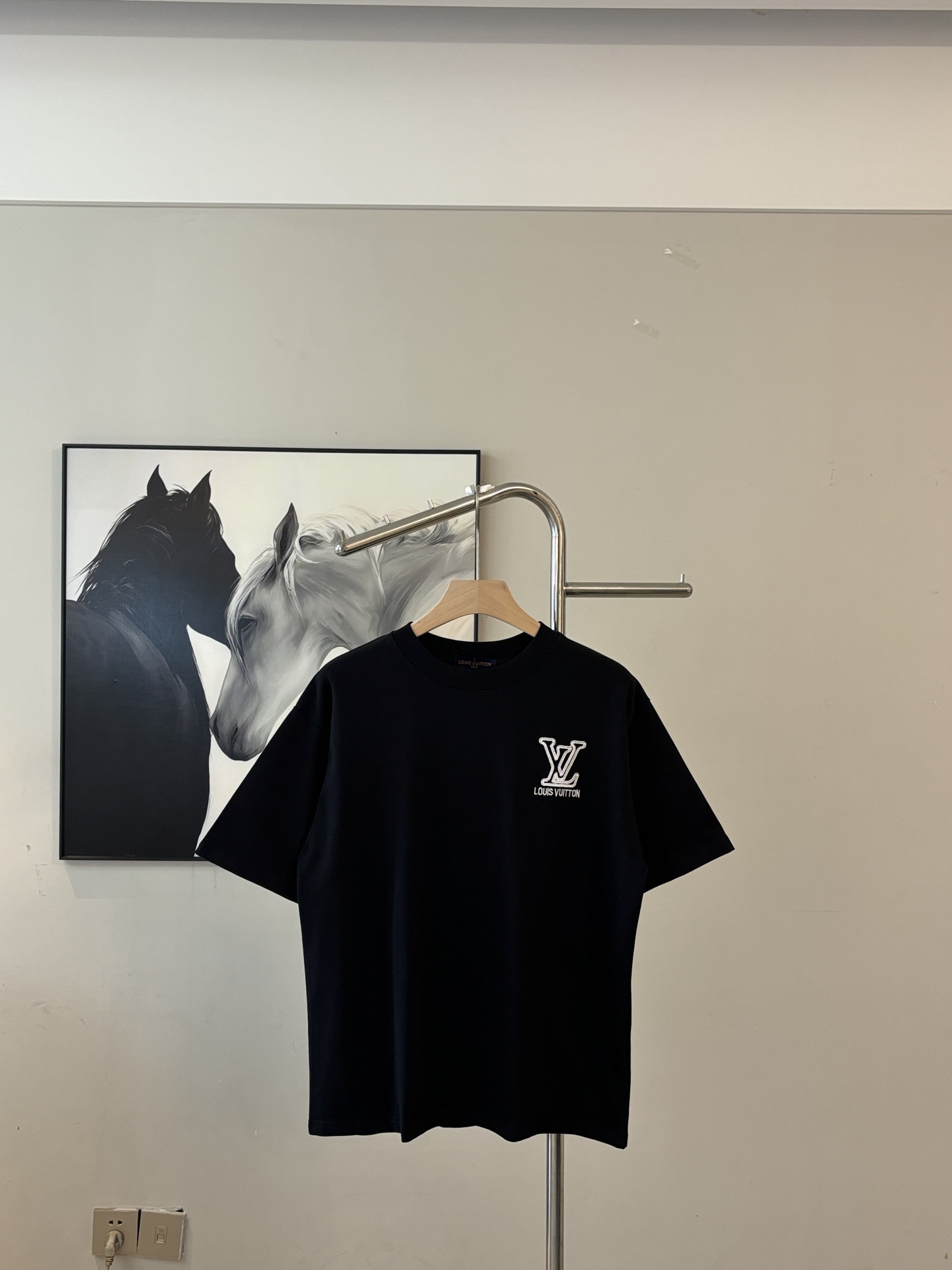 Camiseta de manga corta con bordado de cuatro círculos en la espalda P75 LV Tela: hilo doble de 32 hilos Tejido pesado …