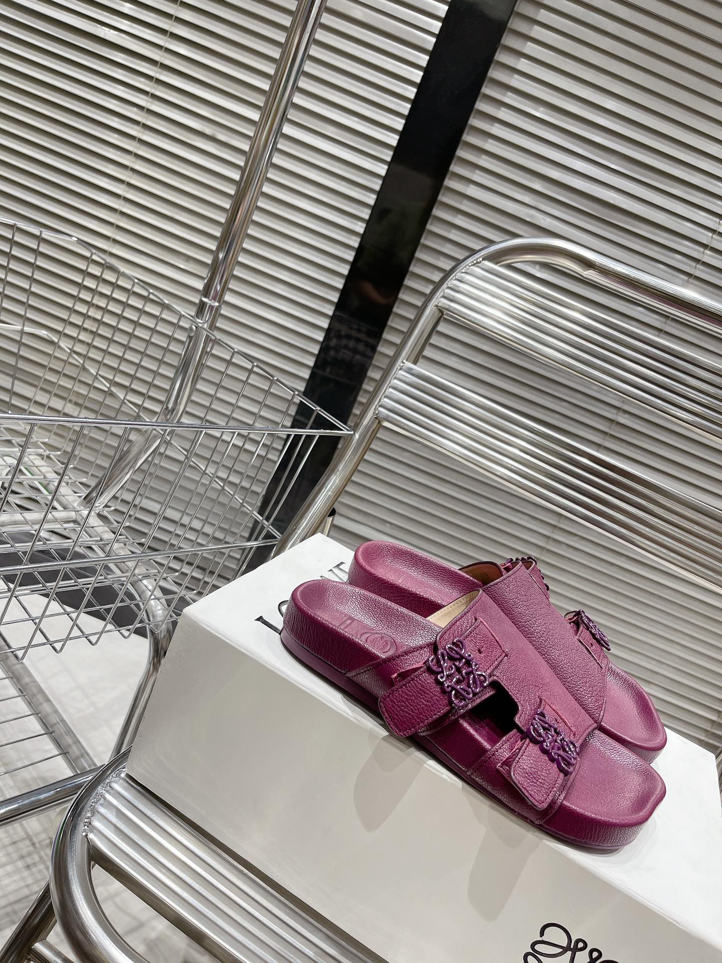 [Loewe Women