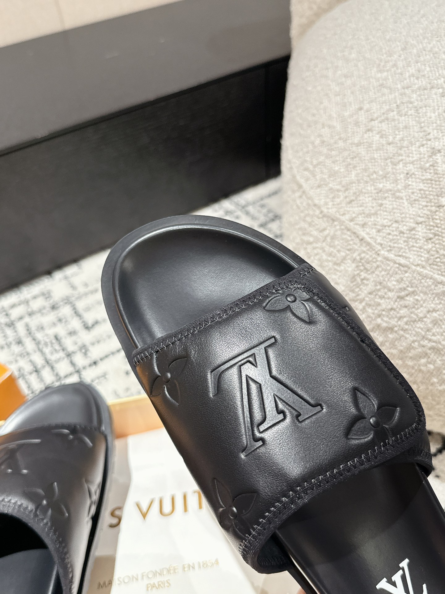 Hermès Louis vuitton 路易威登 LV 24/ 最新 男士 沙滩 拖鞋