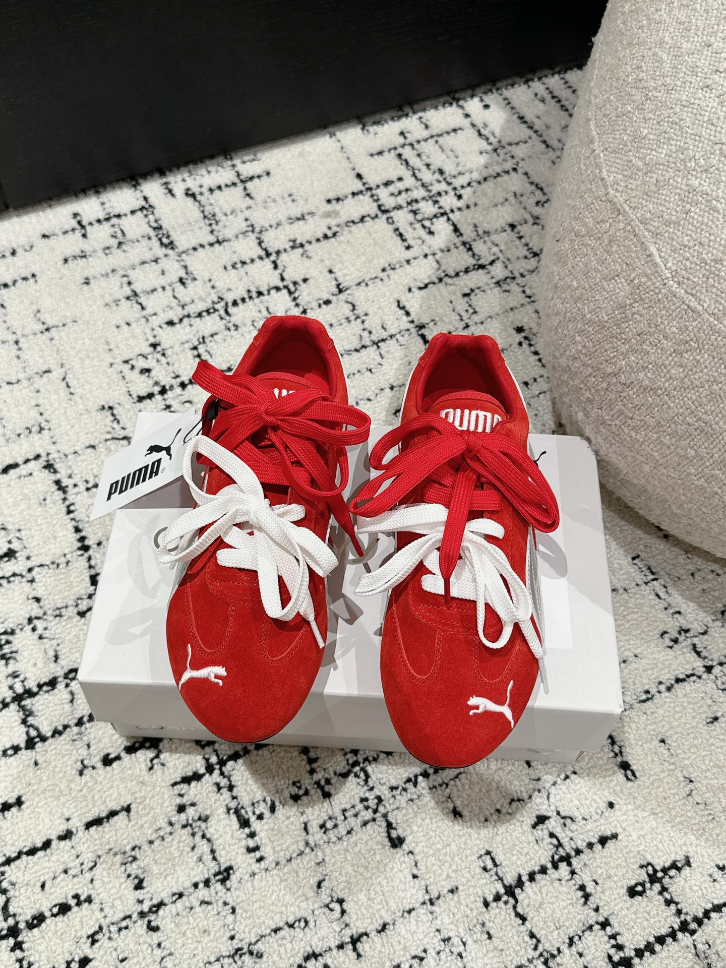 OPEN YAY x PUMA Women’s Football Shoes: Premium Materials, Unique Design, Limited Edition - 图片 1