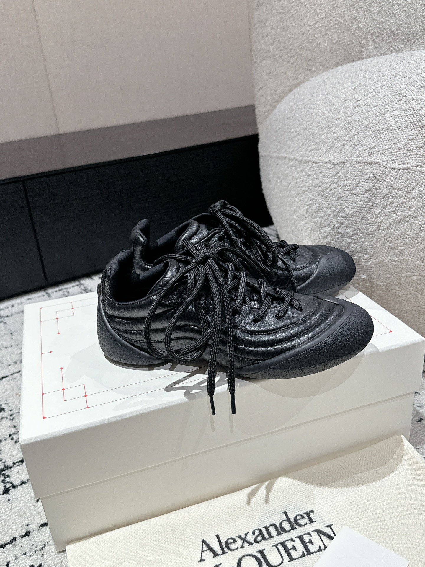 [McQueen Women