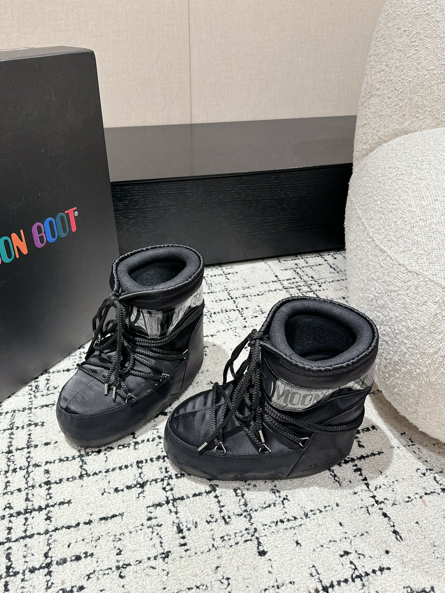 G178Moon Boot/ 最新vs秋冬最新款雪地靴系丑萌毛毛雪地靴  忘了UGG吧，时髦人都在穿Moon Boot雪