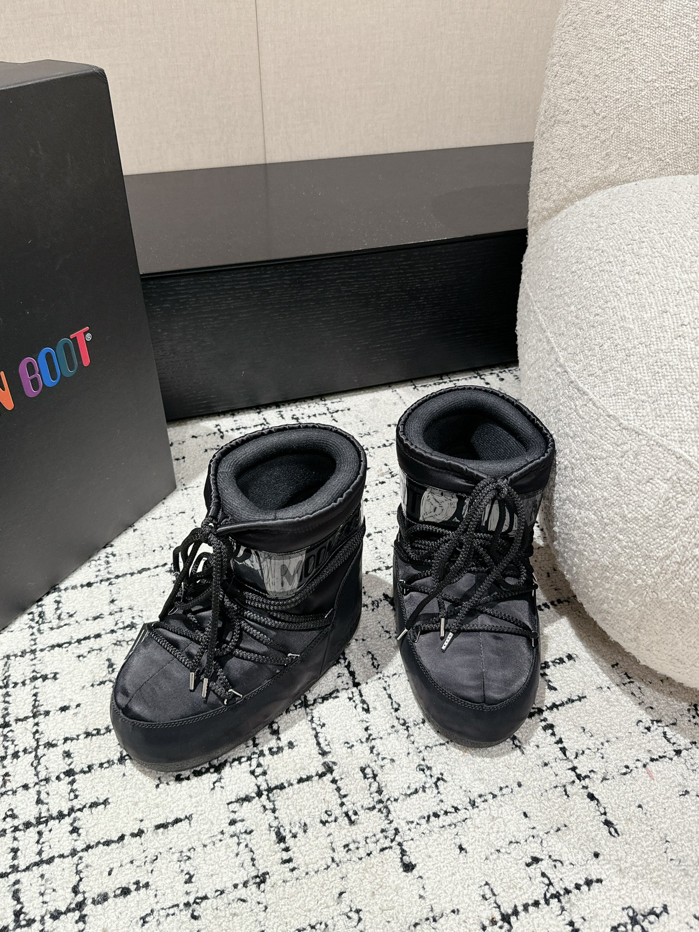 G178Moon Boot/ 最新vs秋冬最新款雪地靴系丑萌毛毛雪地靴  忘了UGG吧，时髦人都在穿Moon Boot雪