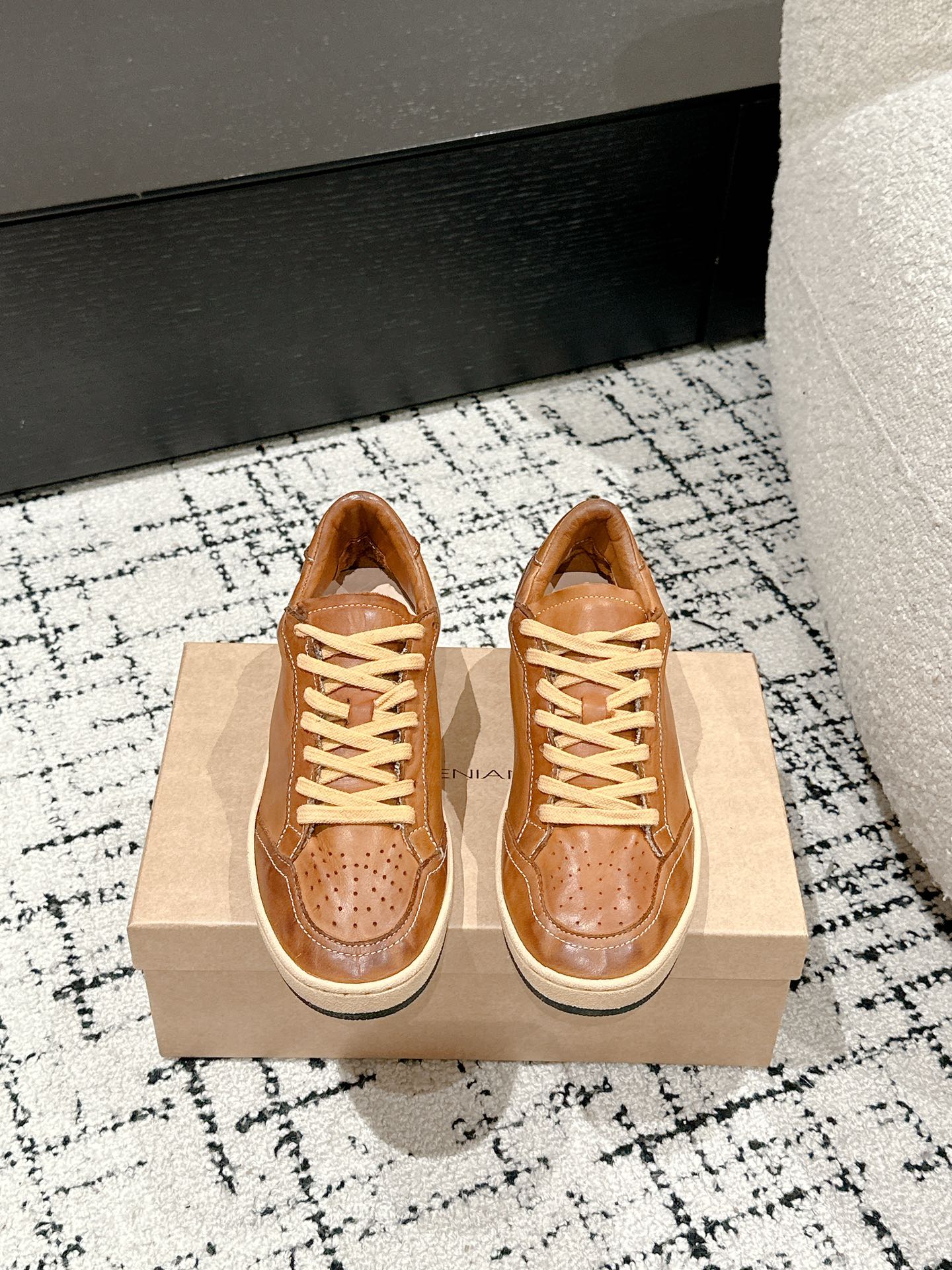 NO:210177,Washed retro shoes at the end of the year are all high-end personalized models; early delivery is early; 35/13; 36/27; 37/25; 38/29; 39/14; 40/4; pay attention to the big discount at the end of the year, all are not returned or exchanged, special prices,19860909水洗复古鞋年尾大甩,全部是高端自留款；早下早得早得；35/13；36/27；37/25；38/29；39/14；40/4；注意年尾大甩货,全部不退换,特价款,,Children's