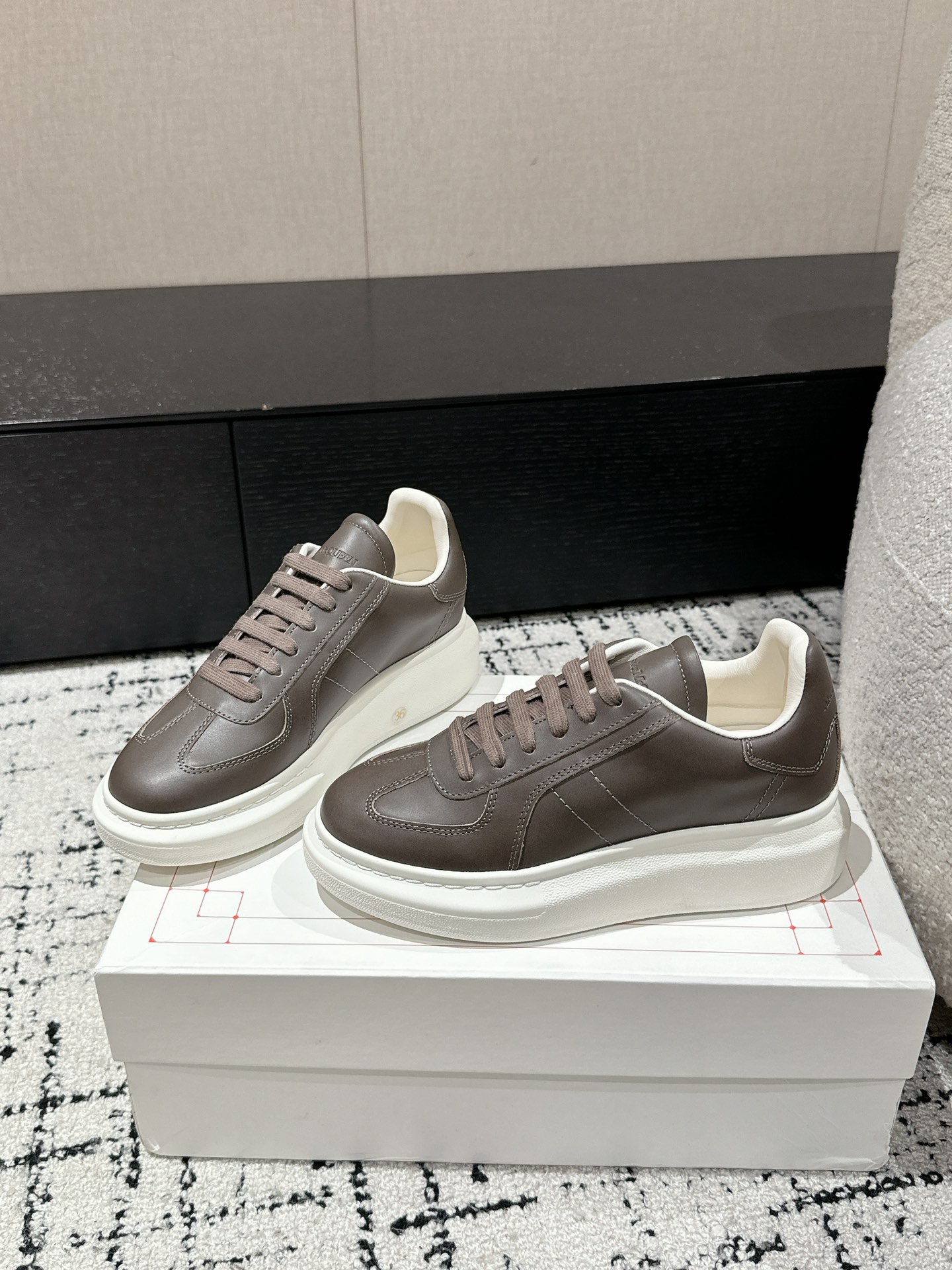 Alexander McQueen Women's Shoes — photo 3