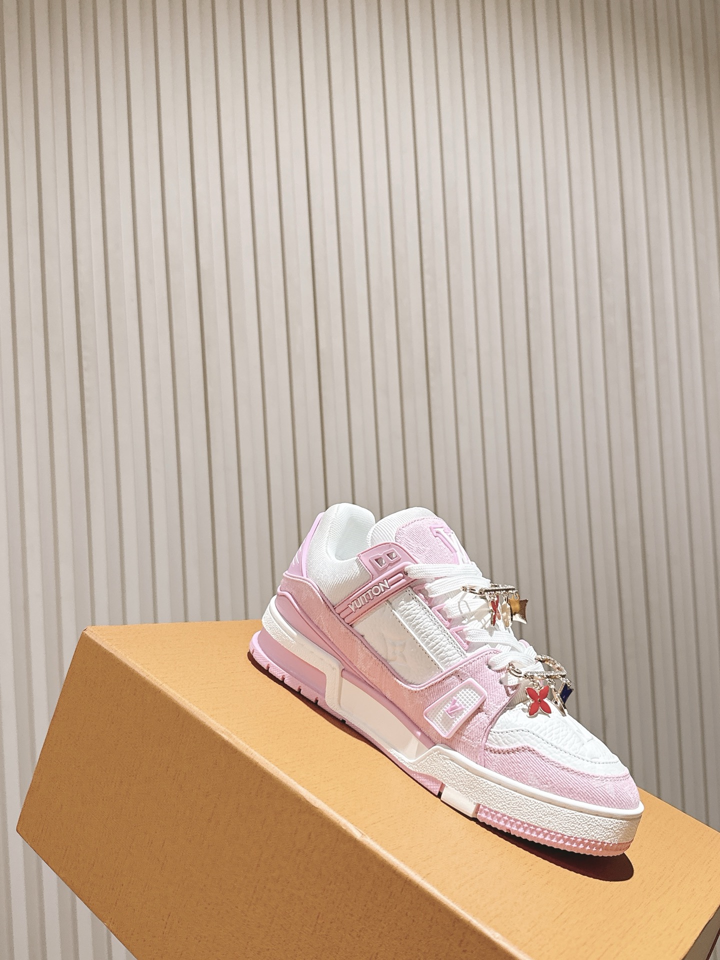 Louis Vuitton 扣子50 LV代购级新色 供应 驴家全系列 LVTrainer PVC 运动鞋