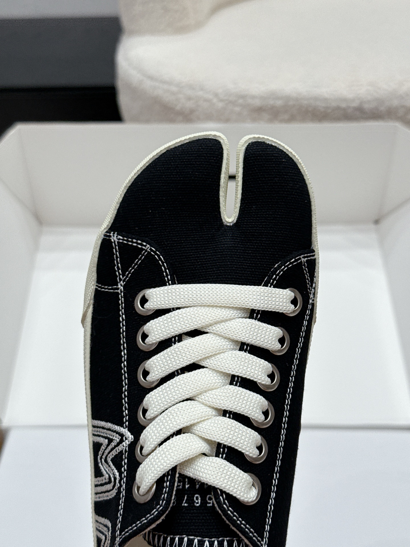 NO:877119,#Real shot details for reference, split-toe shoes, casual shoes/sports shoes, sneakers19860909#实拍细节参考,分趾鞋休闲鞋/运动鞋,sneakers,Women's Shoes