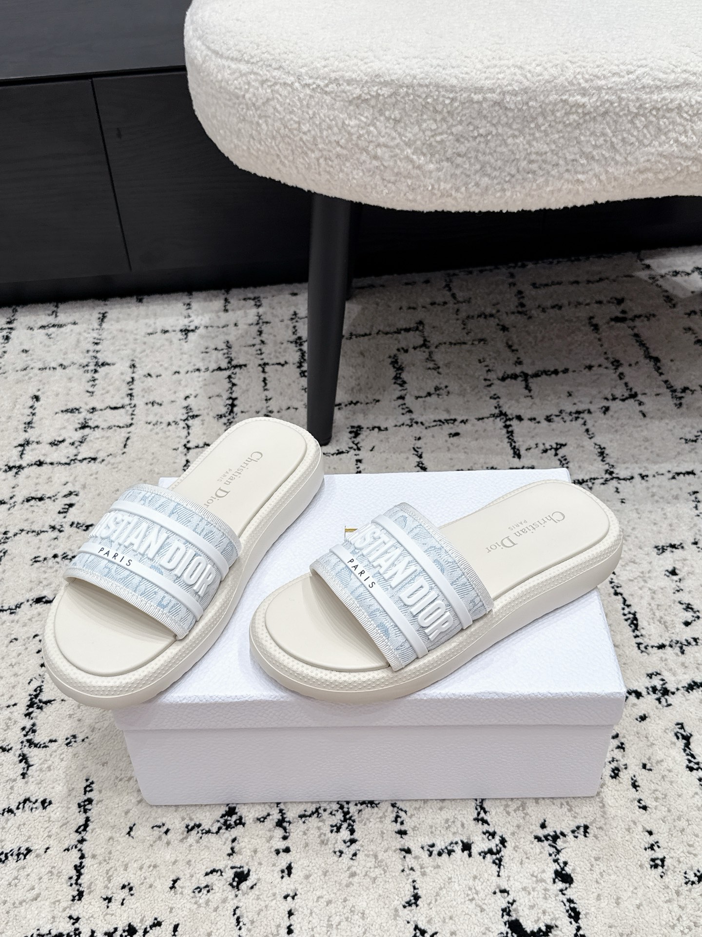 Dior Slides