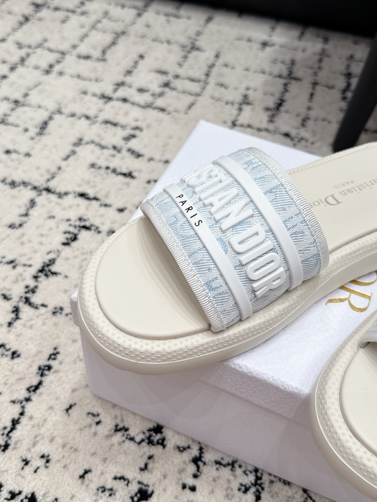 Dior Slides