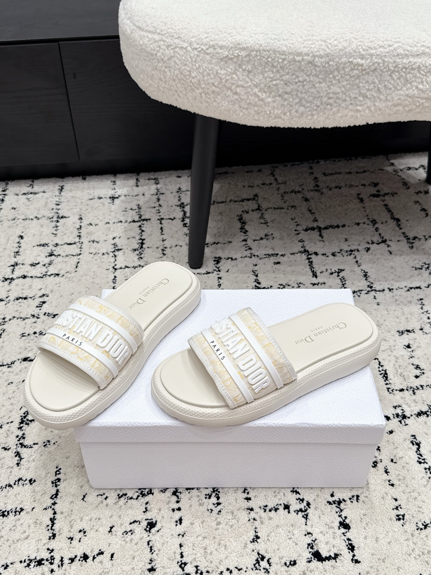 Dior Slides