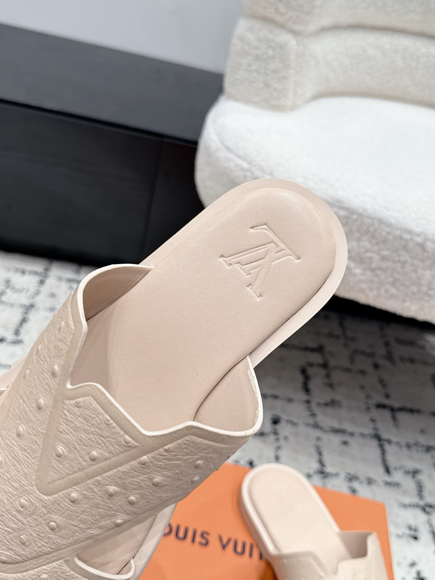 Louis Vuitton Slides