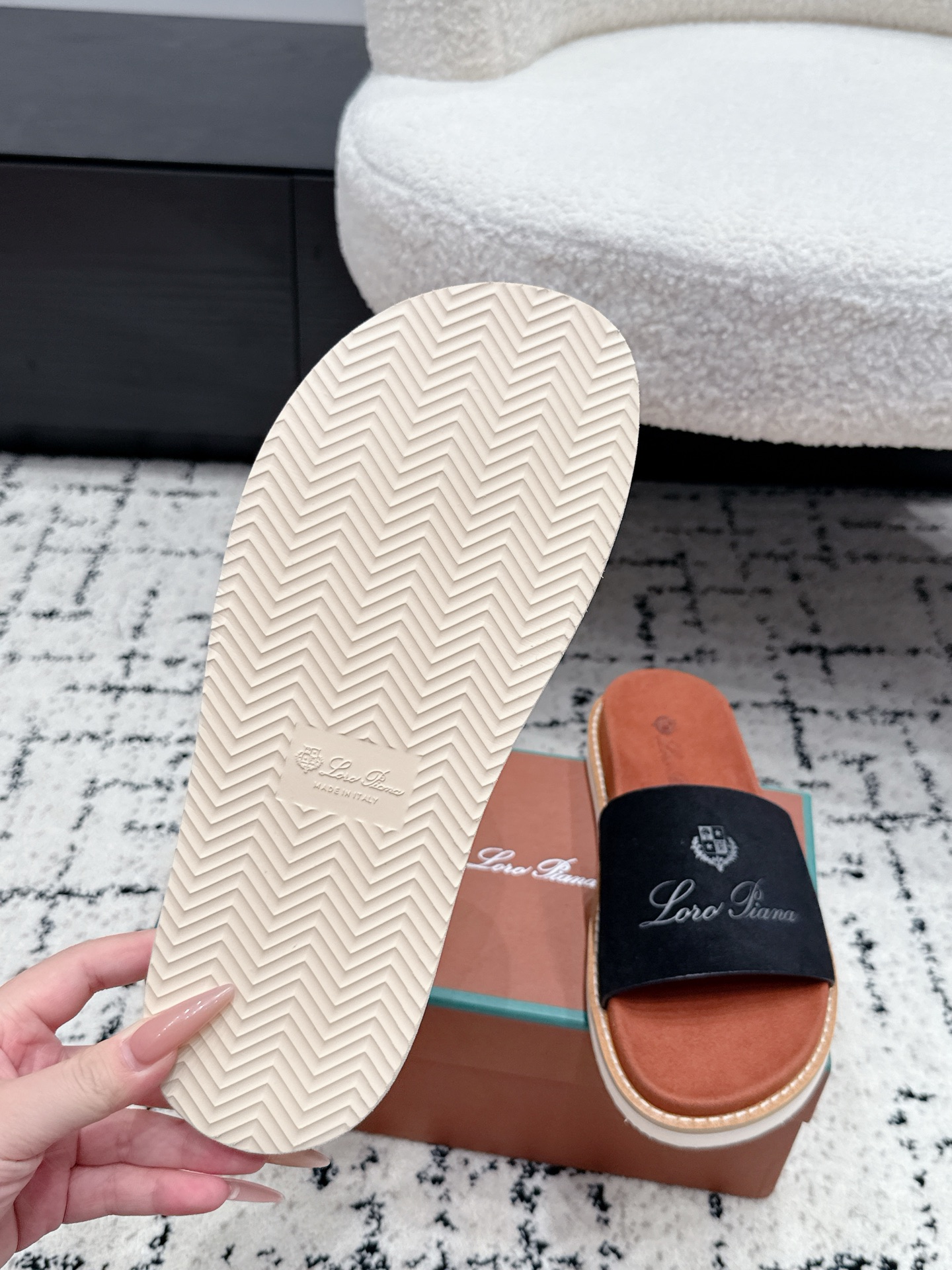 Loro Piana Slides