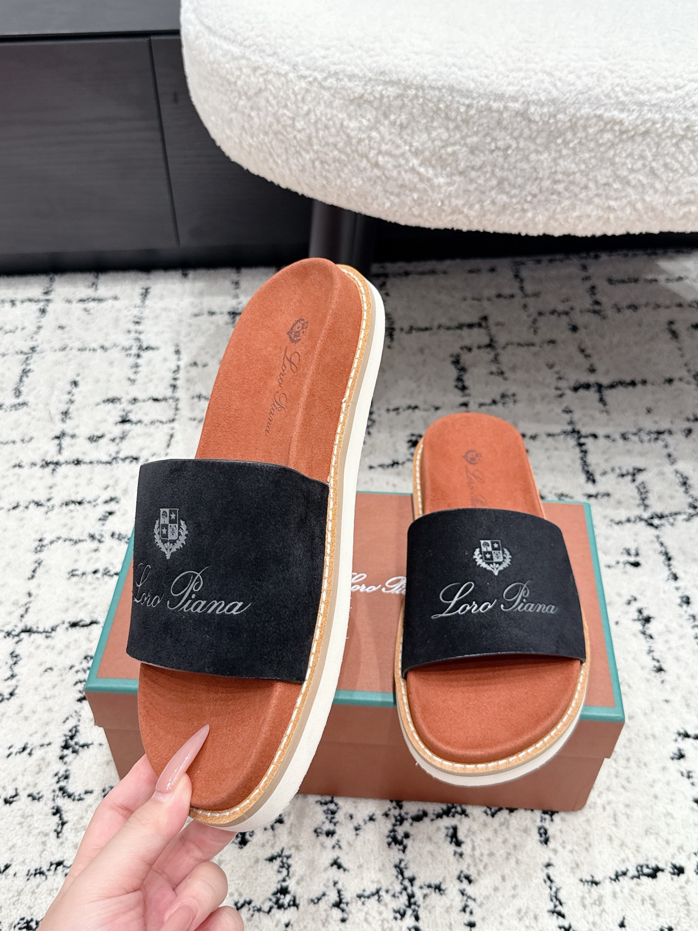 Loro Piana Slides
