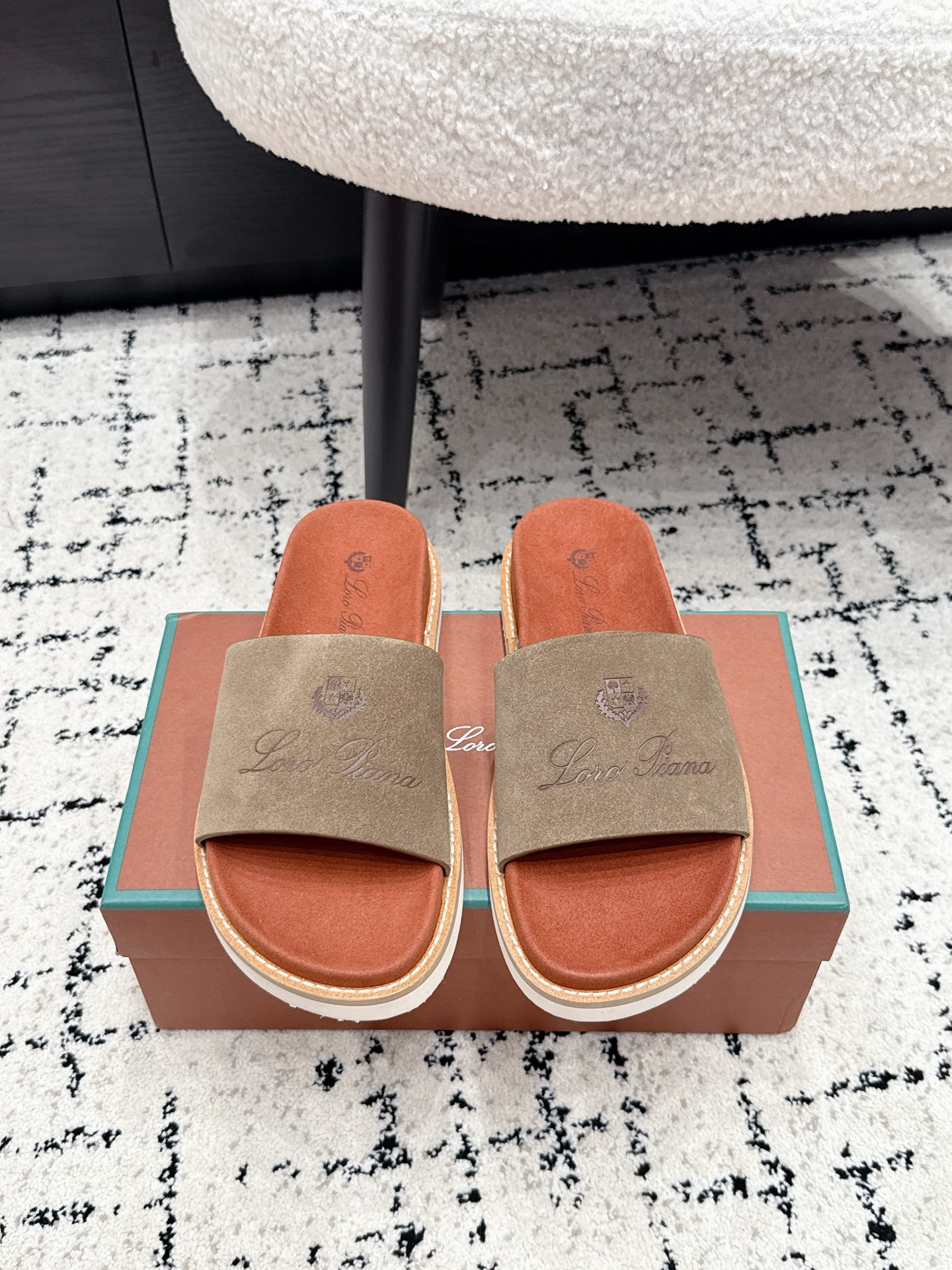 Loro Piana Slides