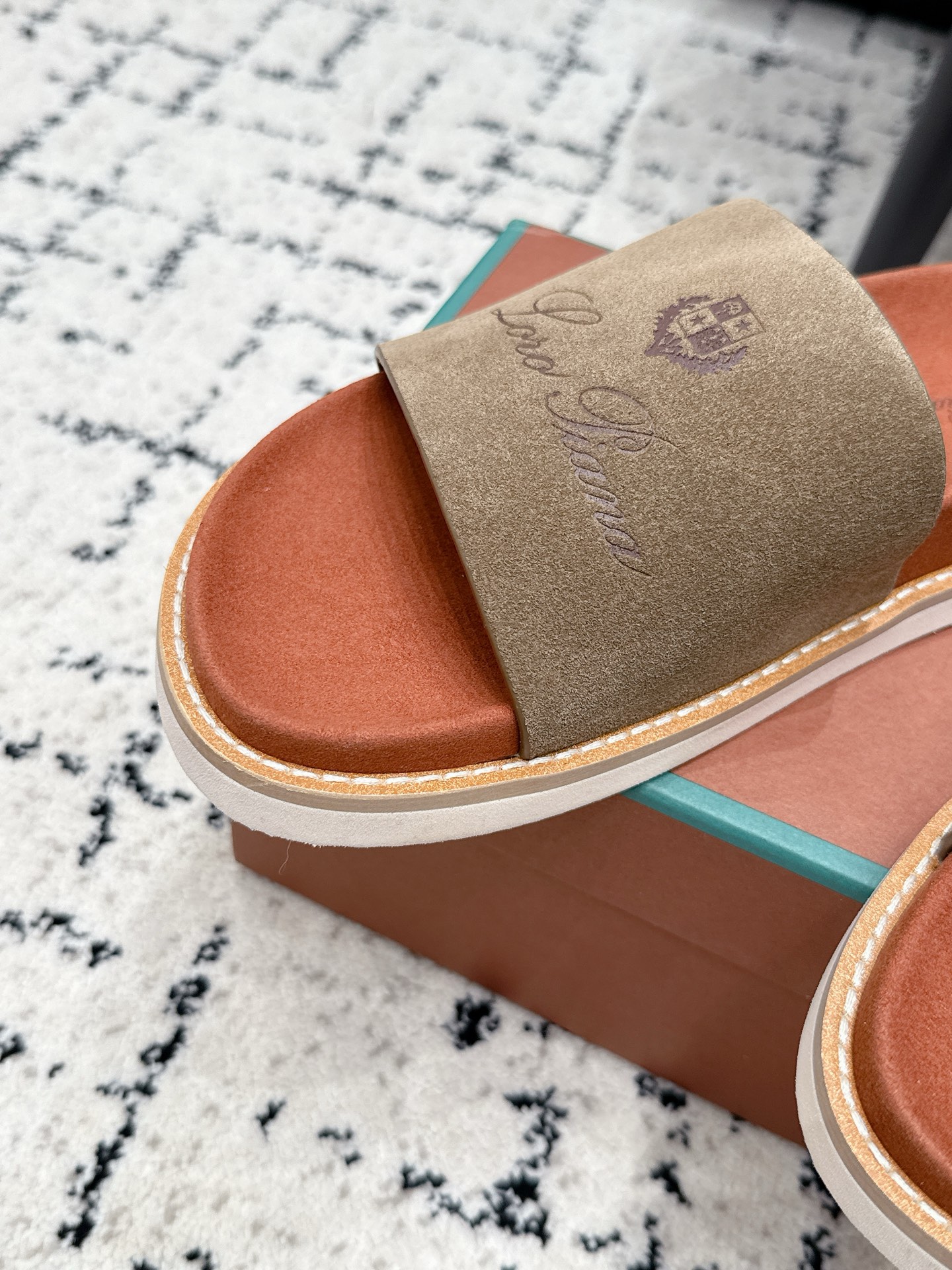 Loro Piana Slides