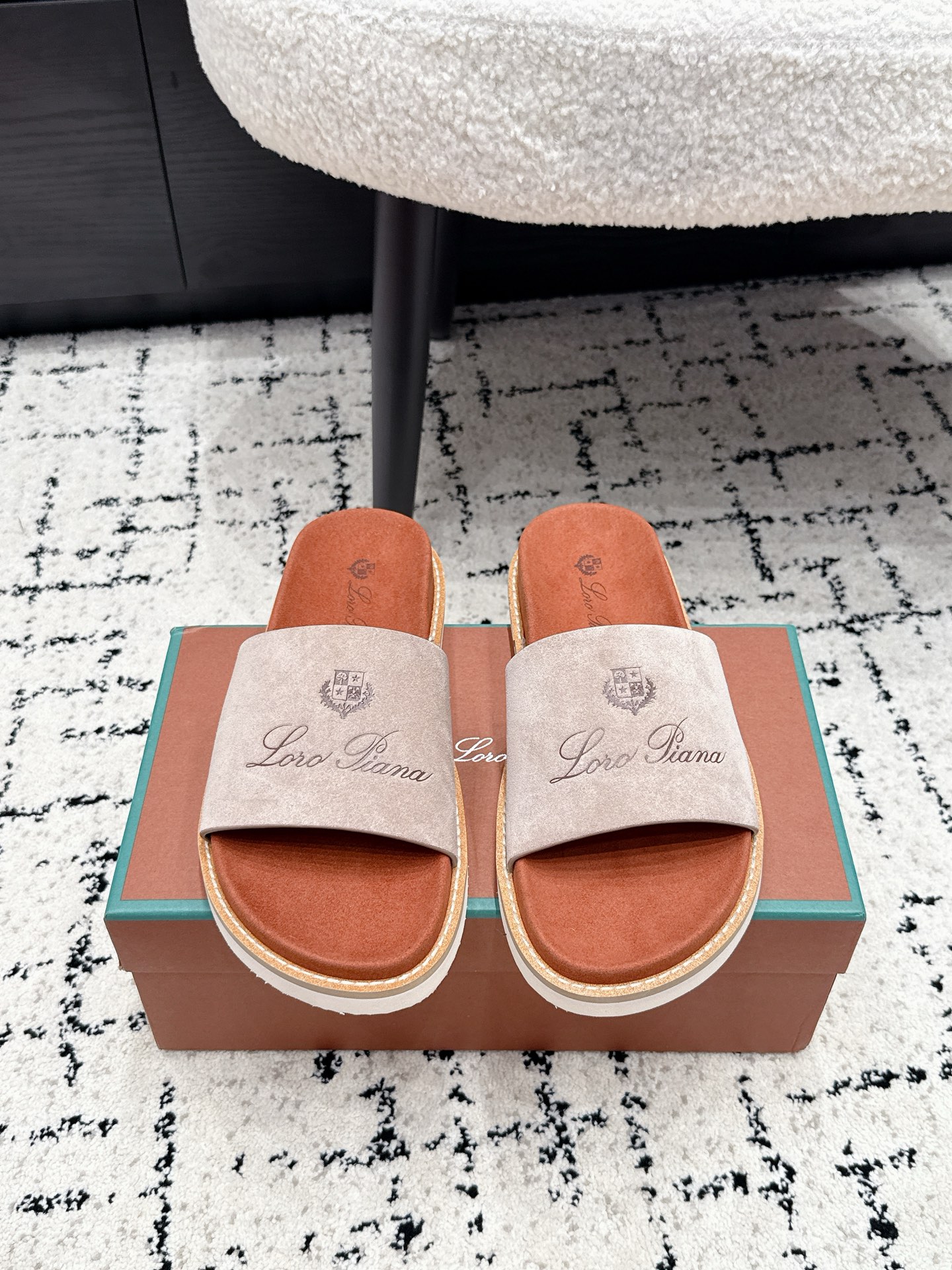 Loro Piana Slides