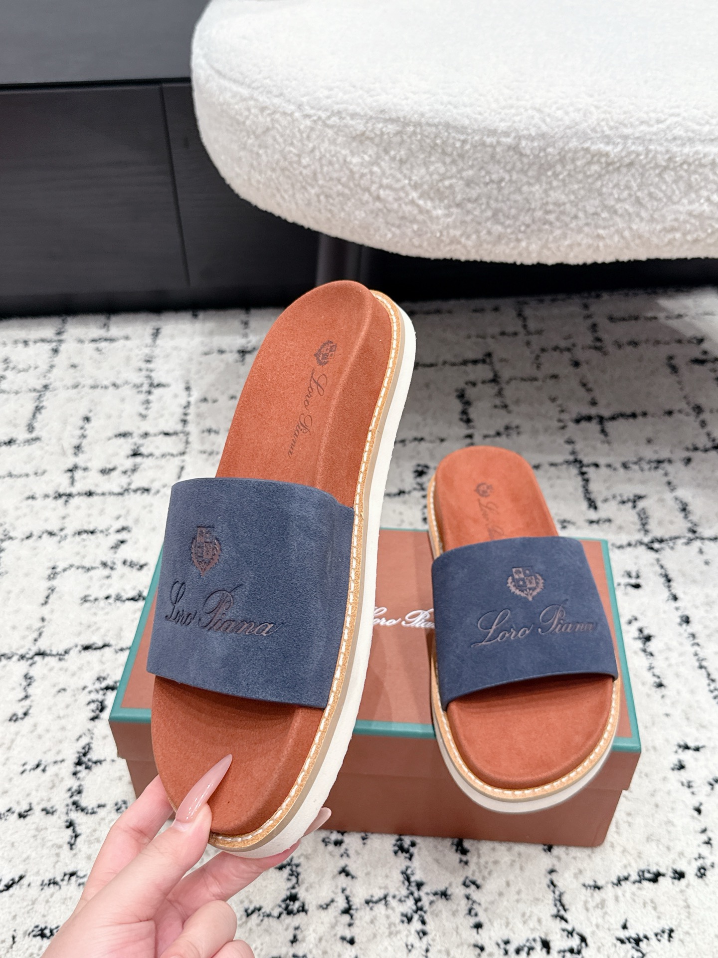 Loro Piana Slides