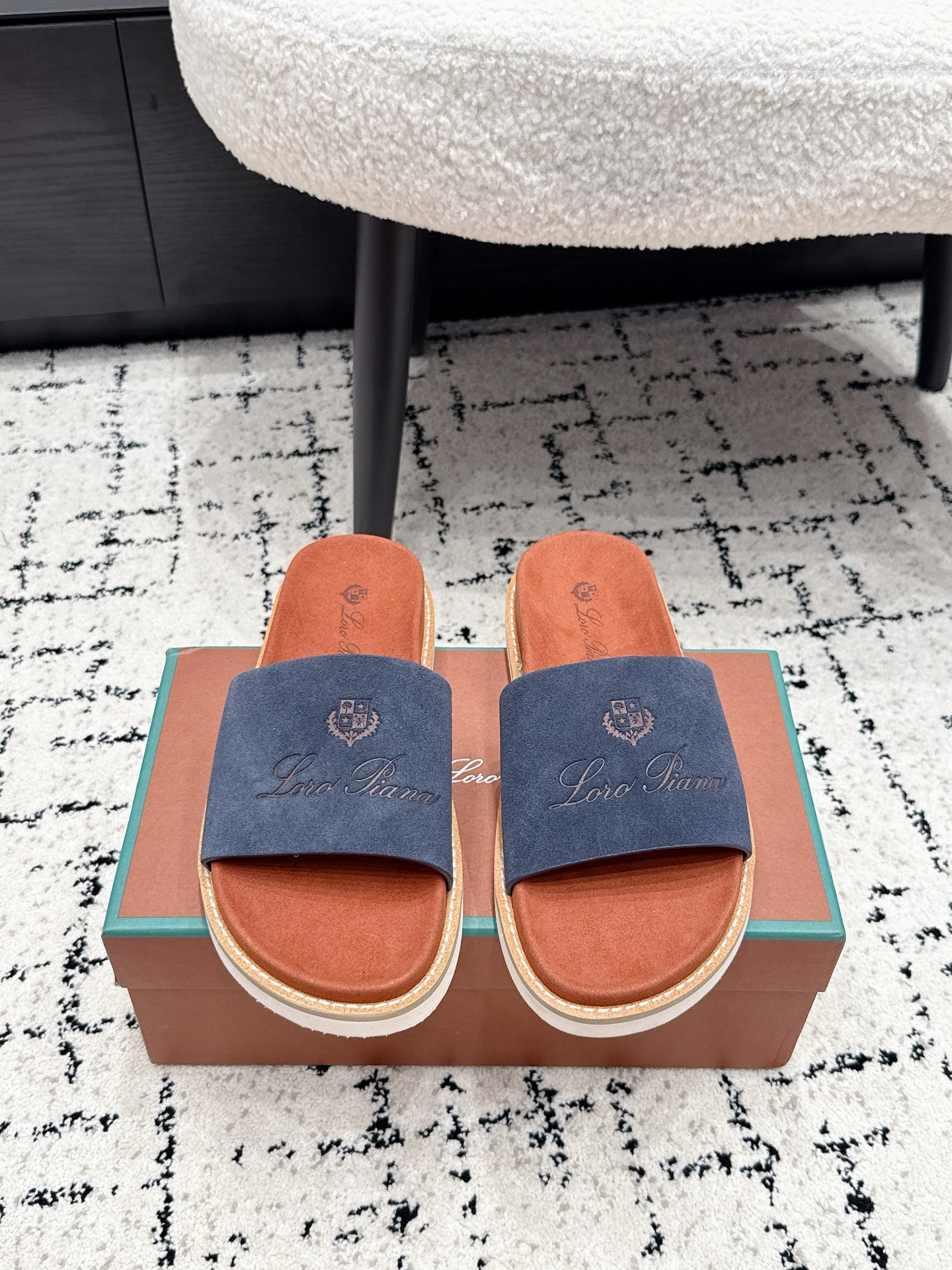Loro Piana Slides