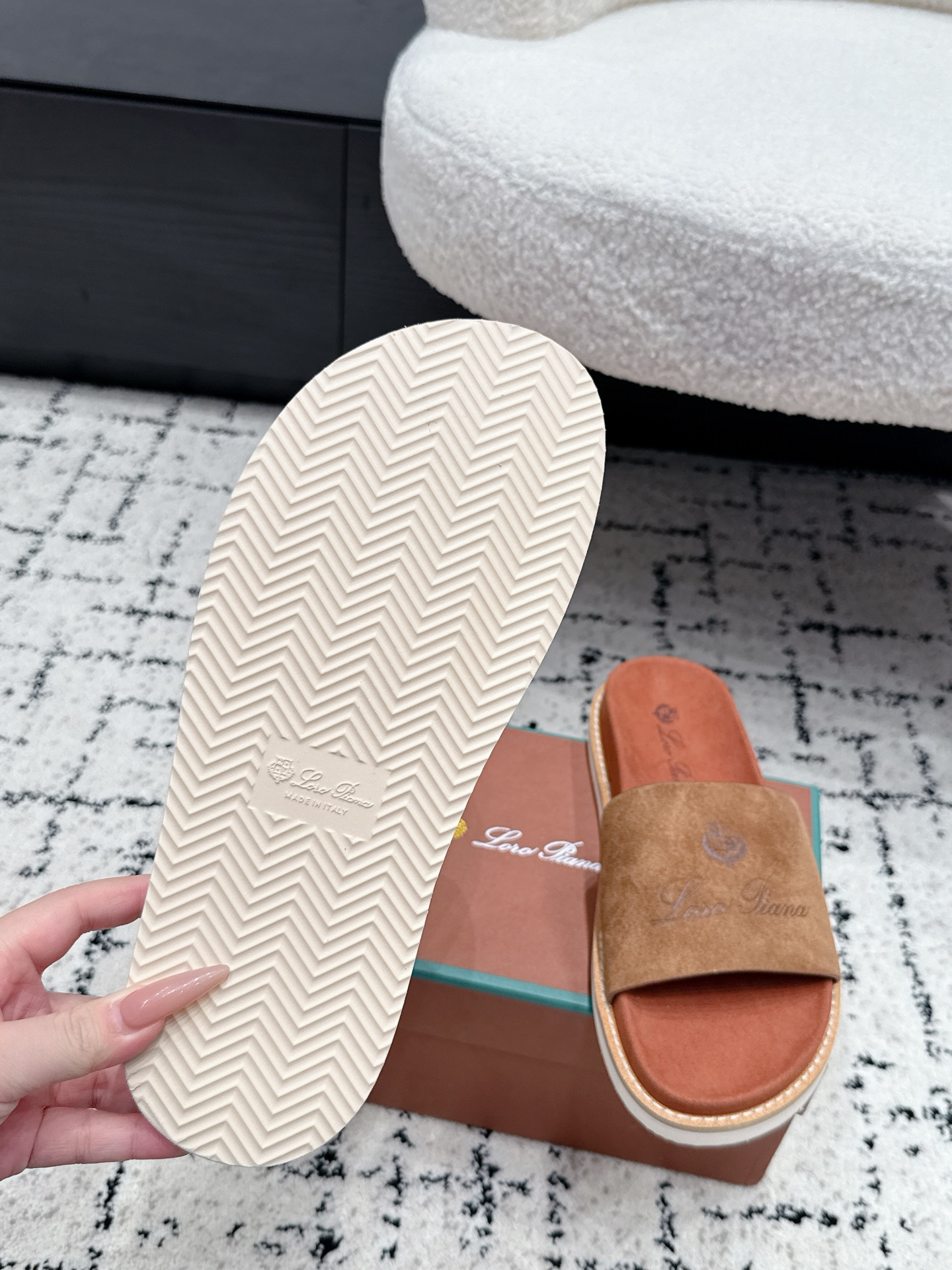 Loro Piana Slides
