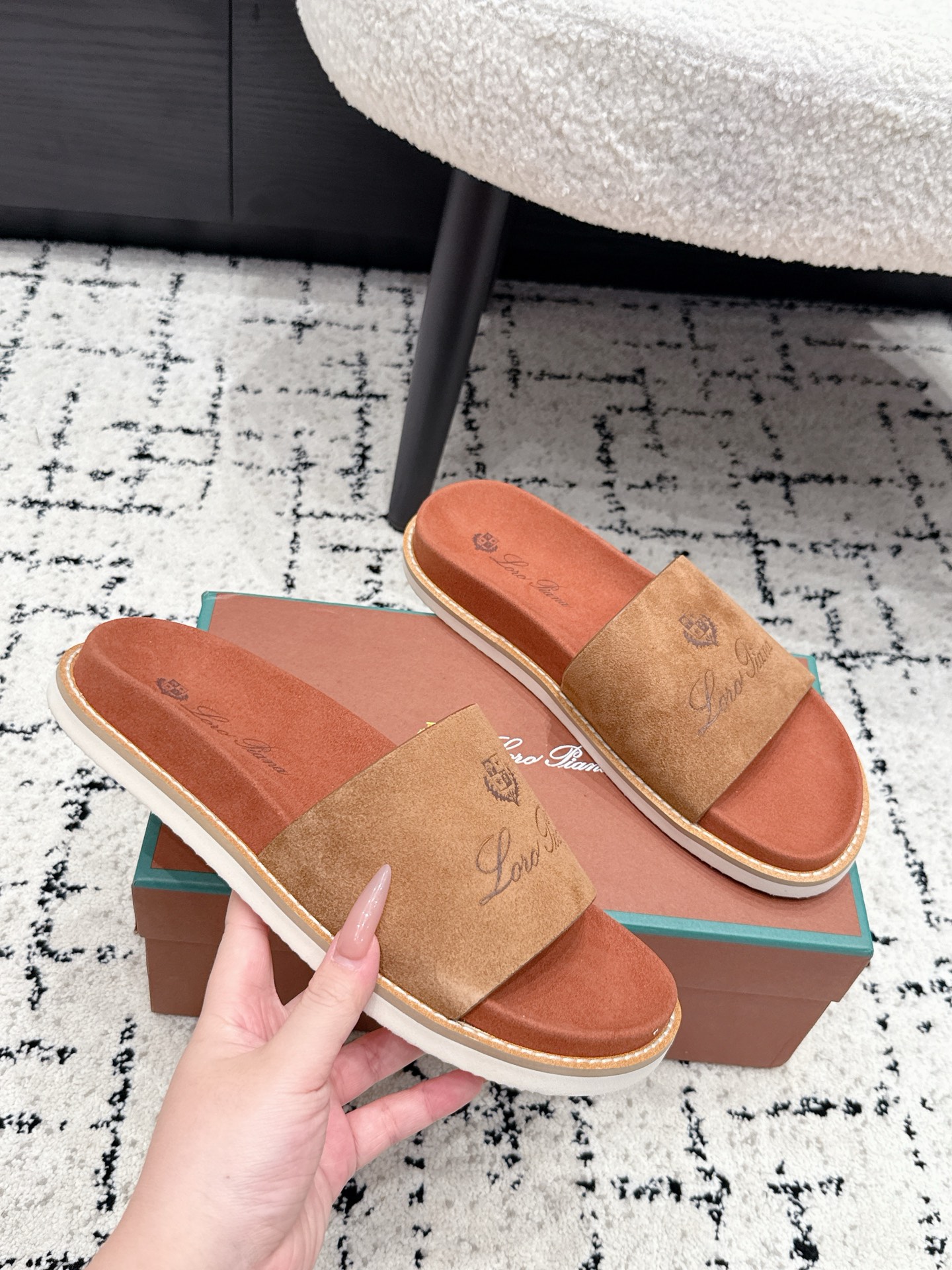 Loro Piana Slides