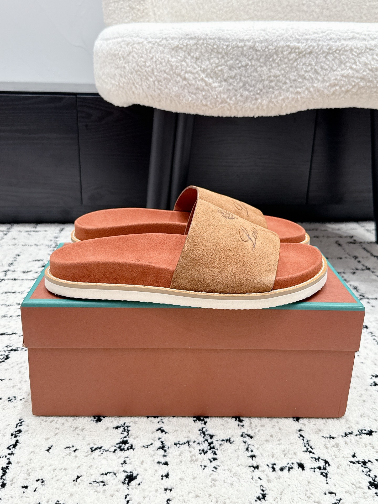 Loro Piana Slides