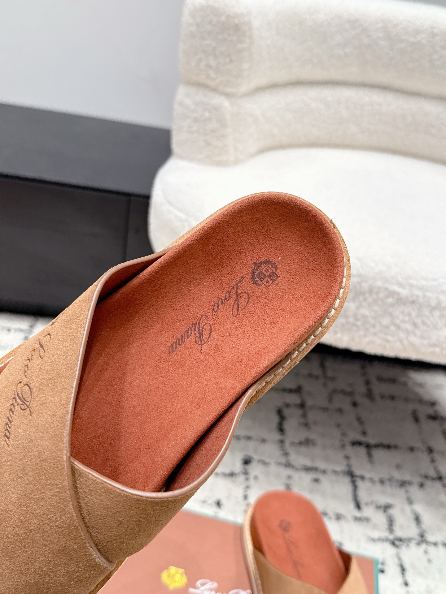 Loro Piana Slides